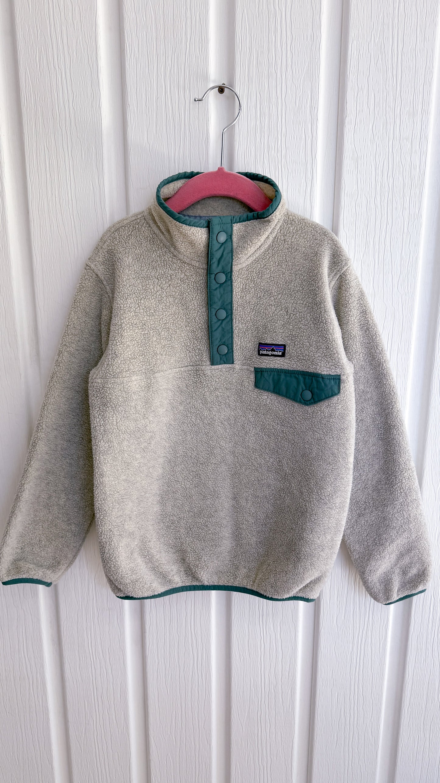 Enfants- chandail en polar beige Patagonia- 5/6ans