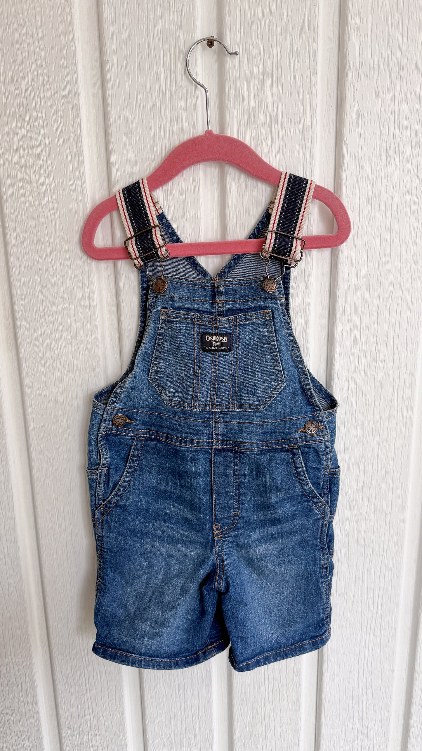 Enfants- salopette-short oshkosh- 4T