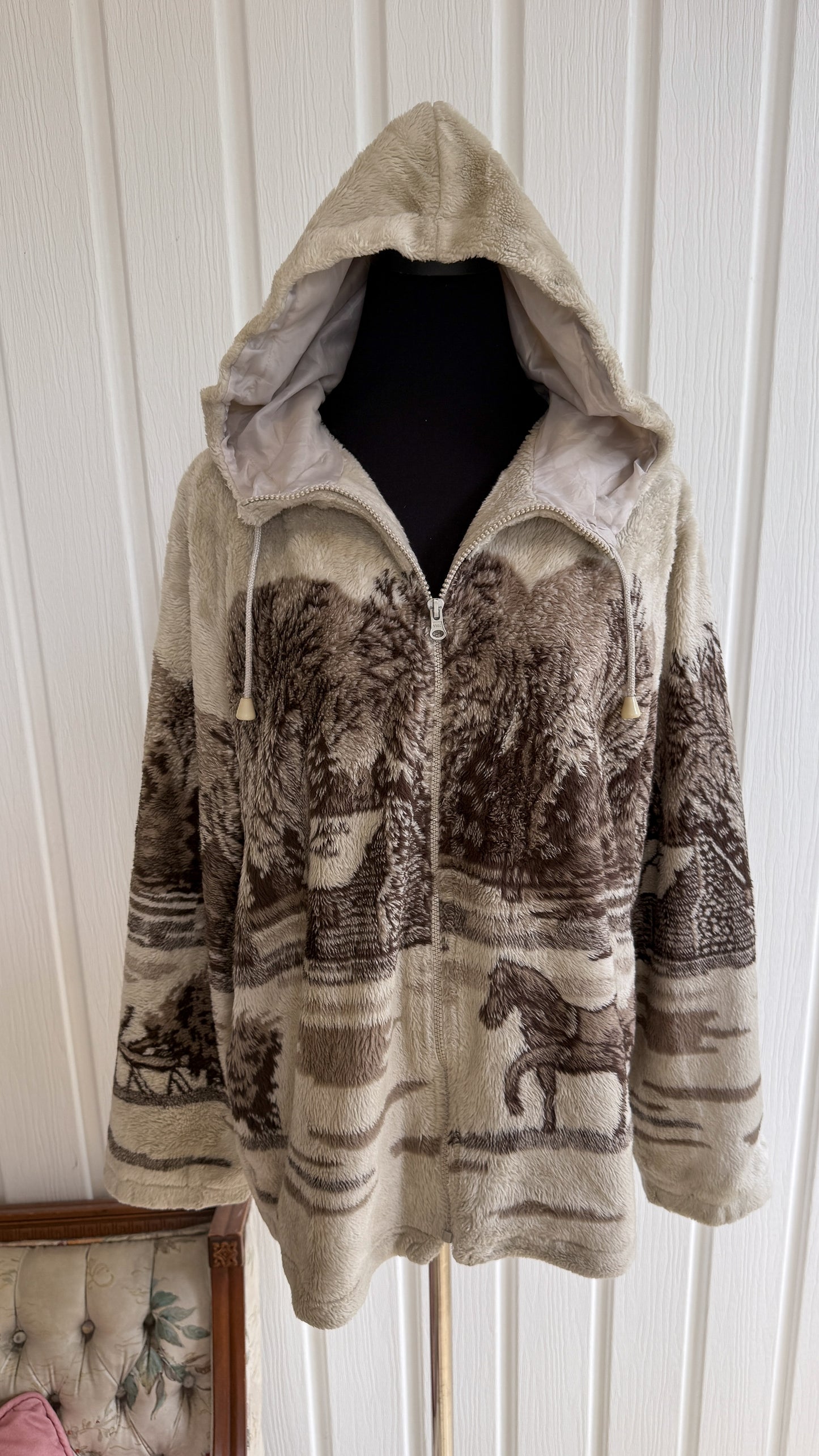 Veste en polar beige motifs foret et chevaux- large