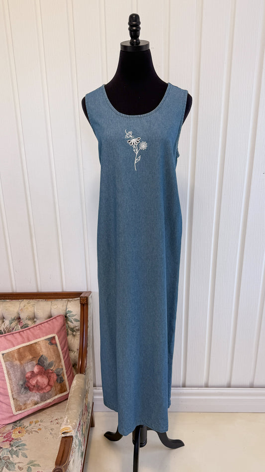 Robe en denim brodée- medium