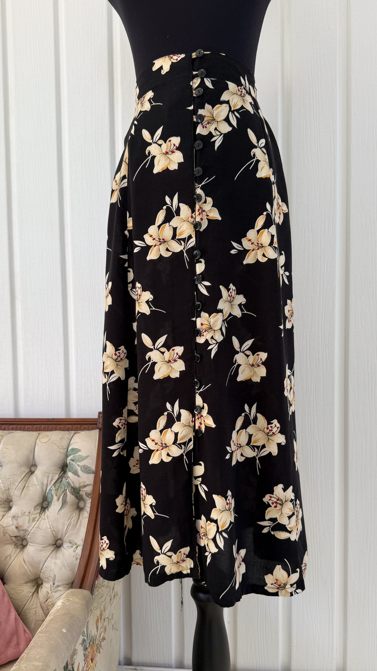 Jupe noire fleurie beige- large
