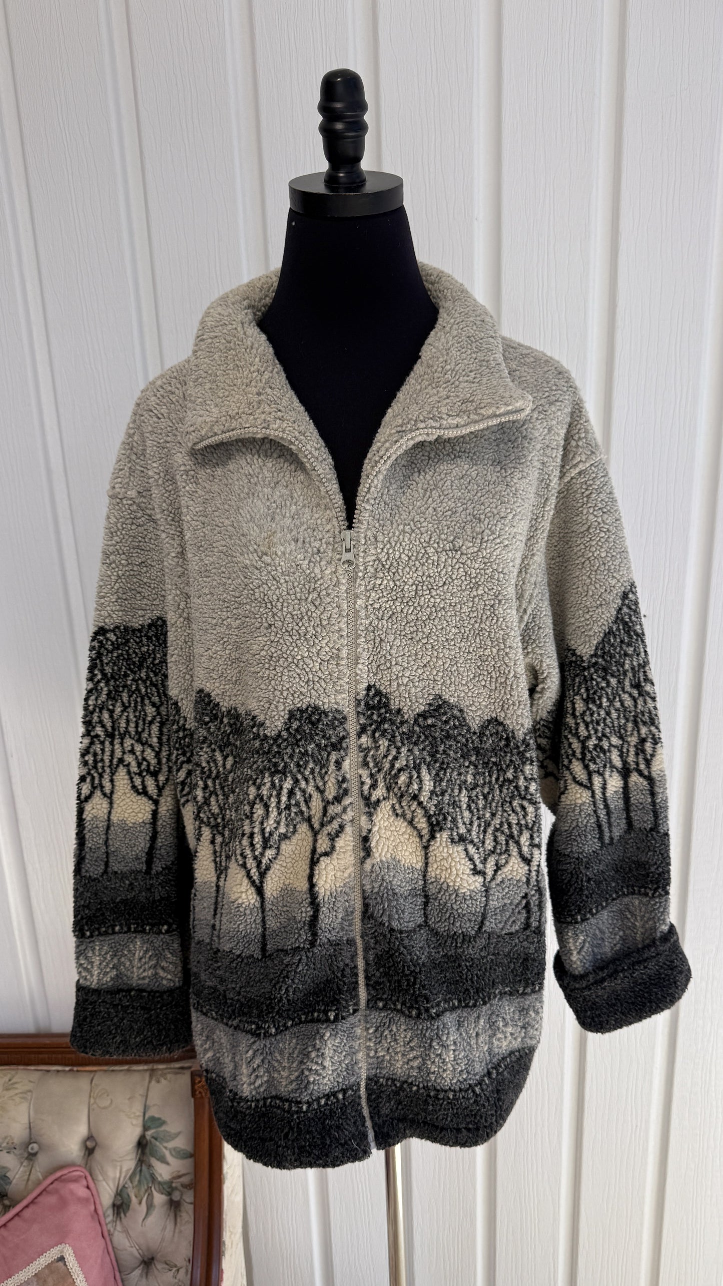 Veste en polar beige/gris motifs foret- large