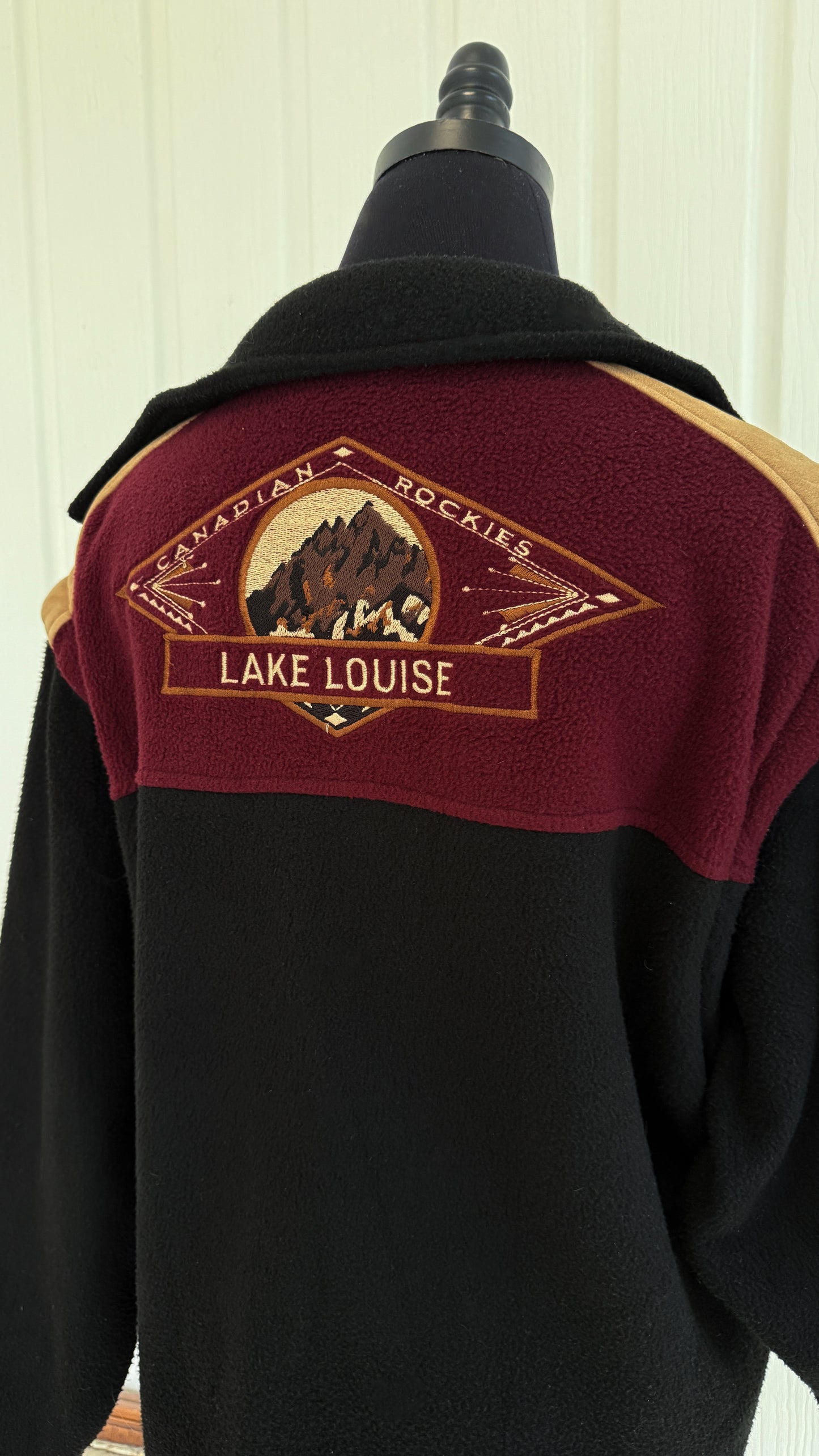 Veste en polar noir et bourgogne Lake louise- medium