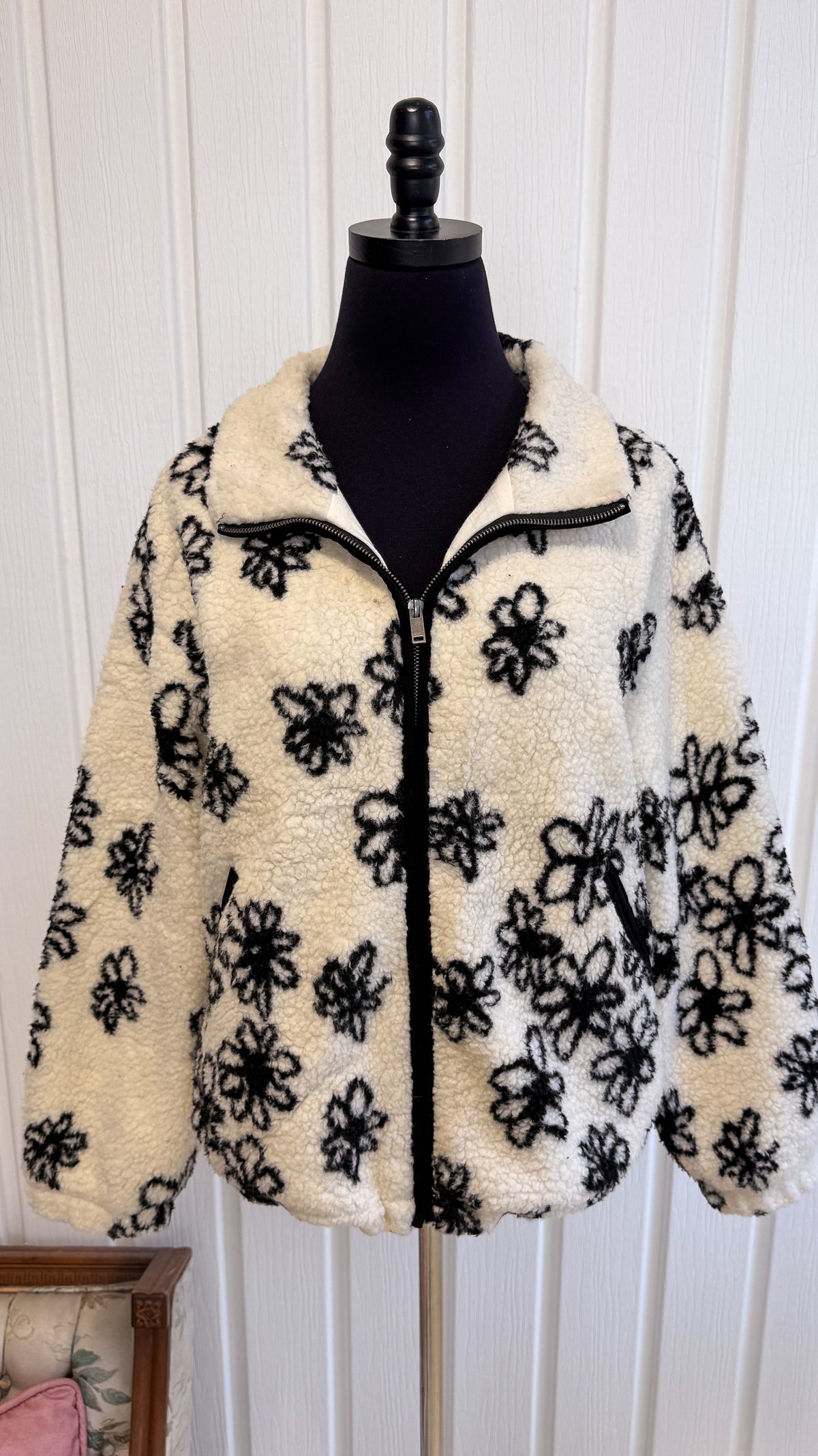 Veste en polar beige fleuris noir- small