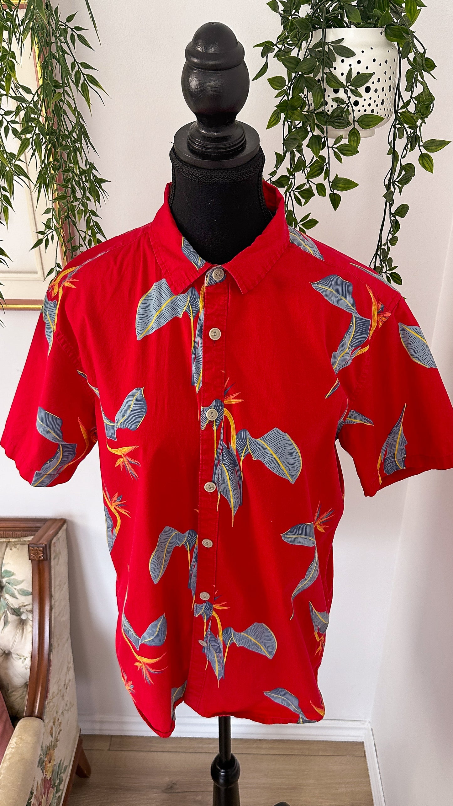 Red leaf pattern blouse - medium