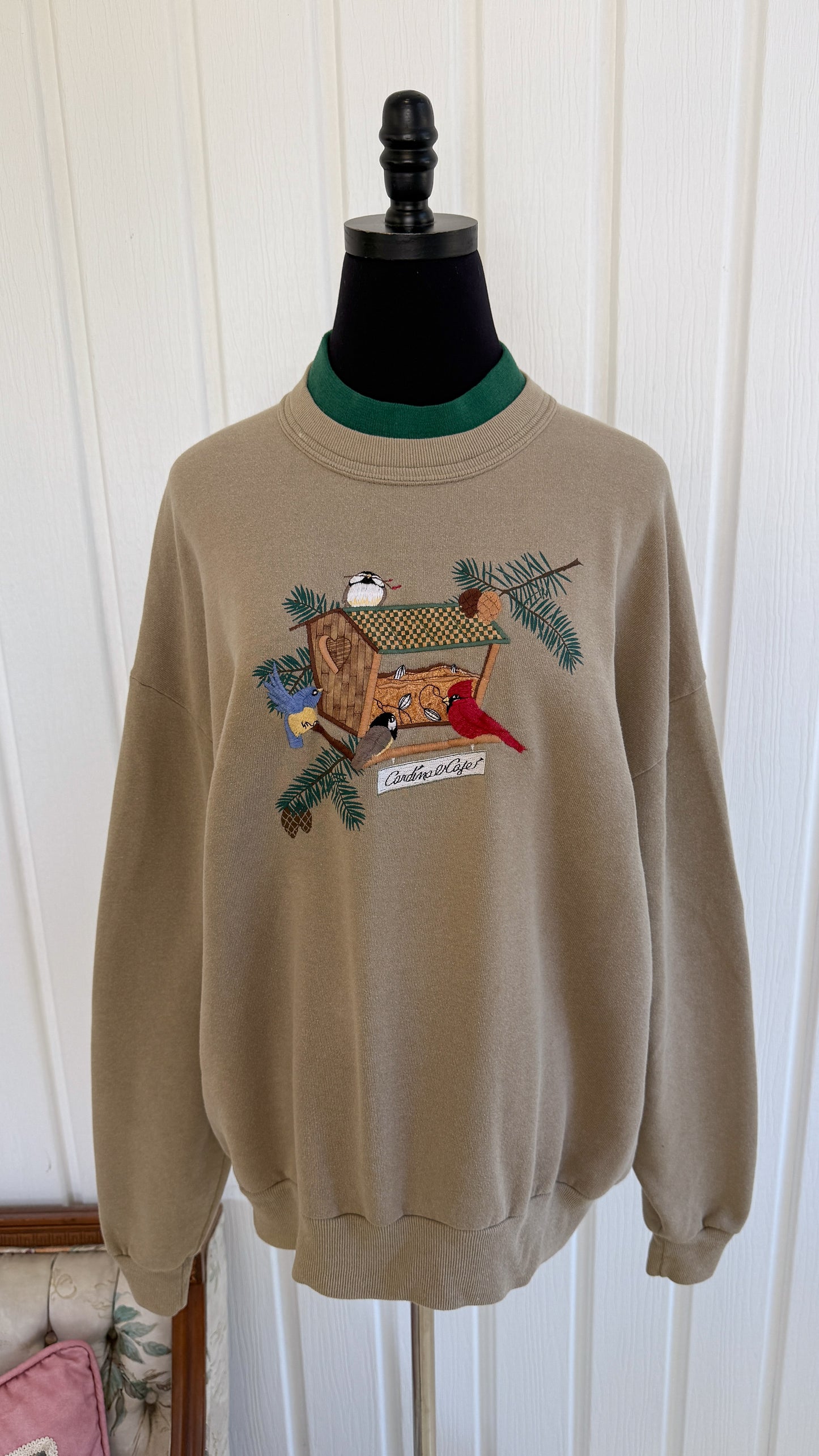 Chandail crewneck beige oiseaux- large