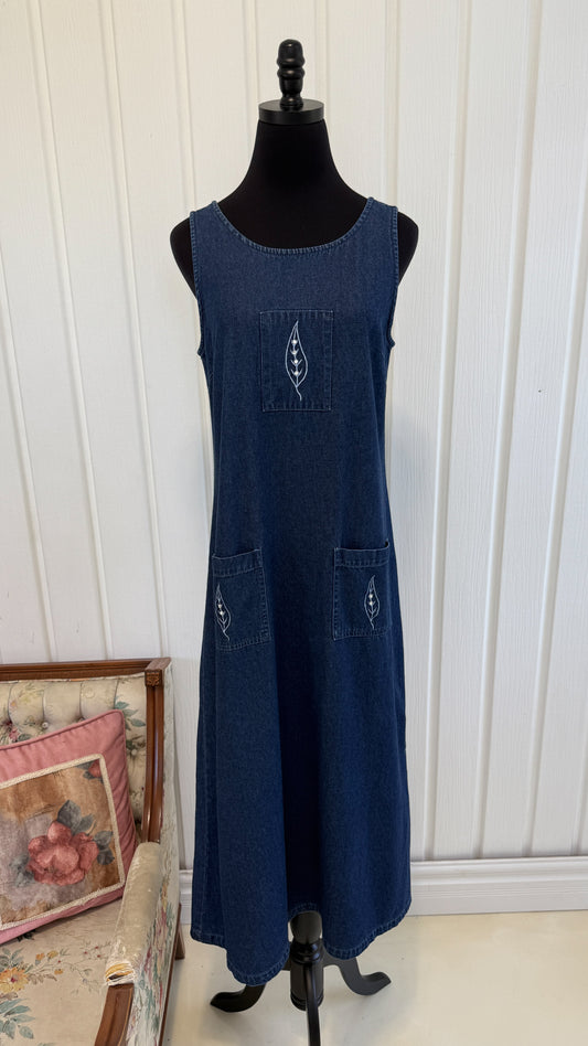 Robe en jeans foncé brodée- small