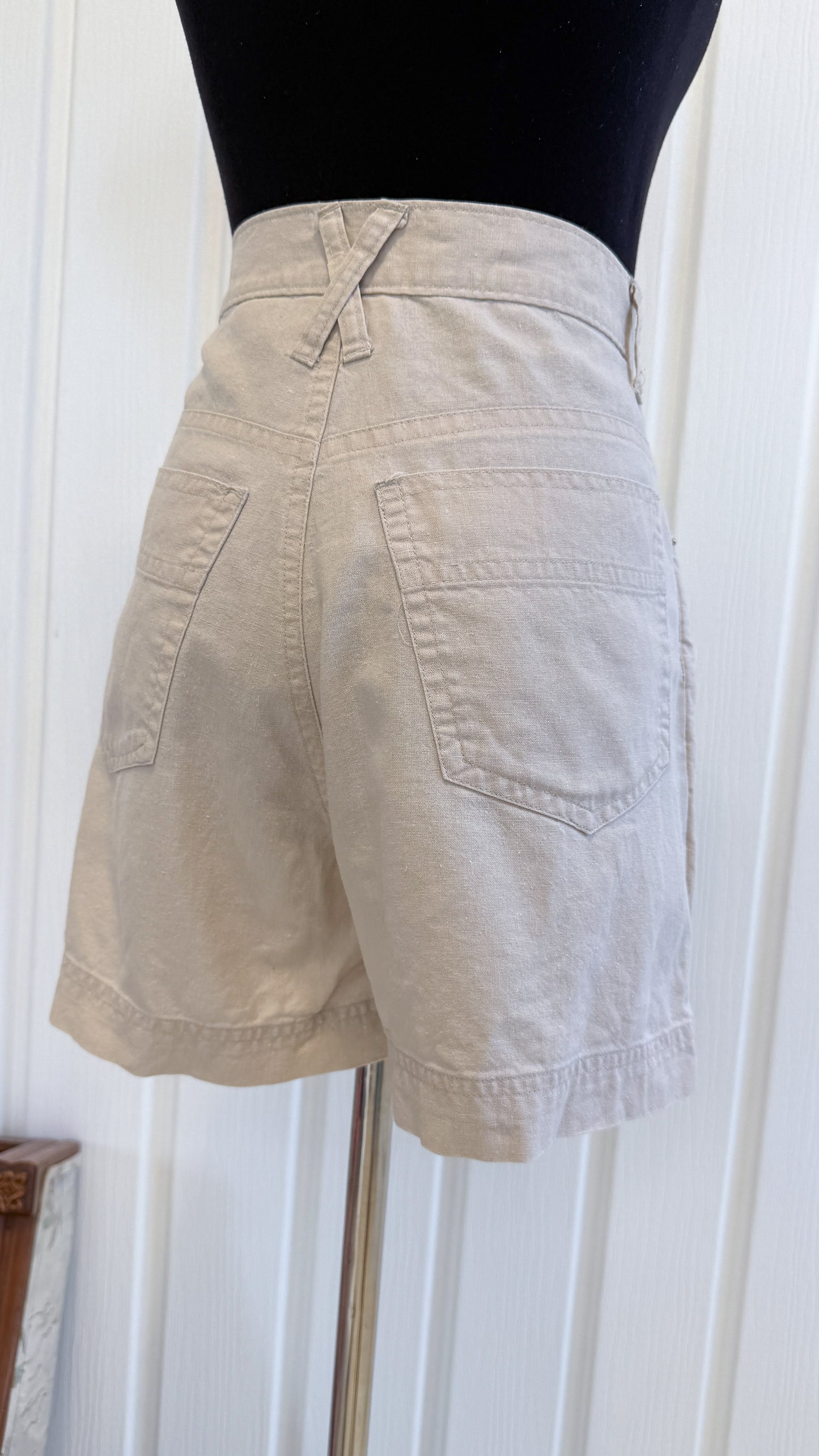 Shorts beige Fashion Bug- small