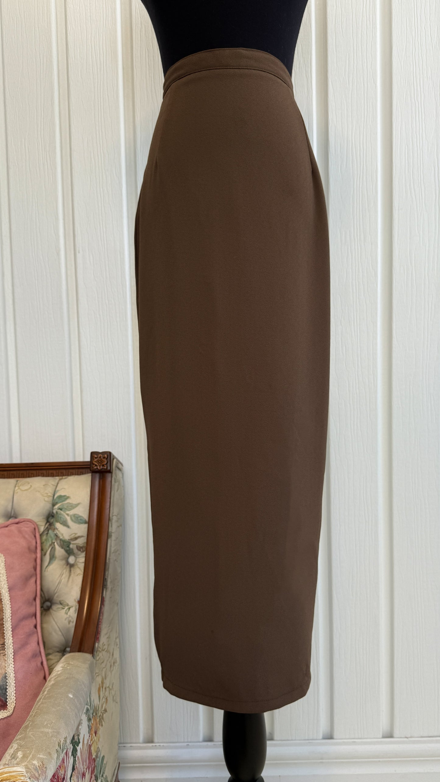 Straight brown skirt - small