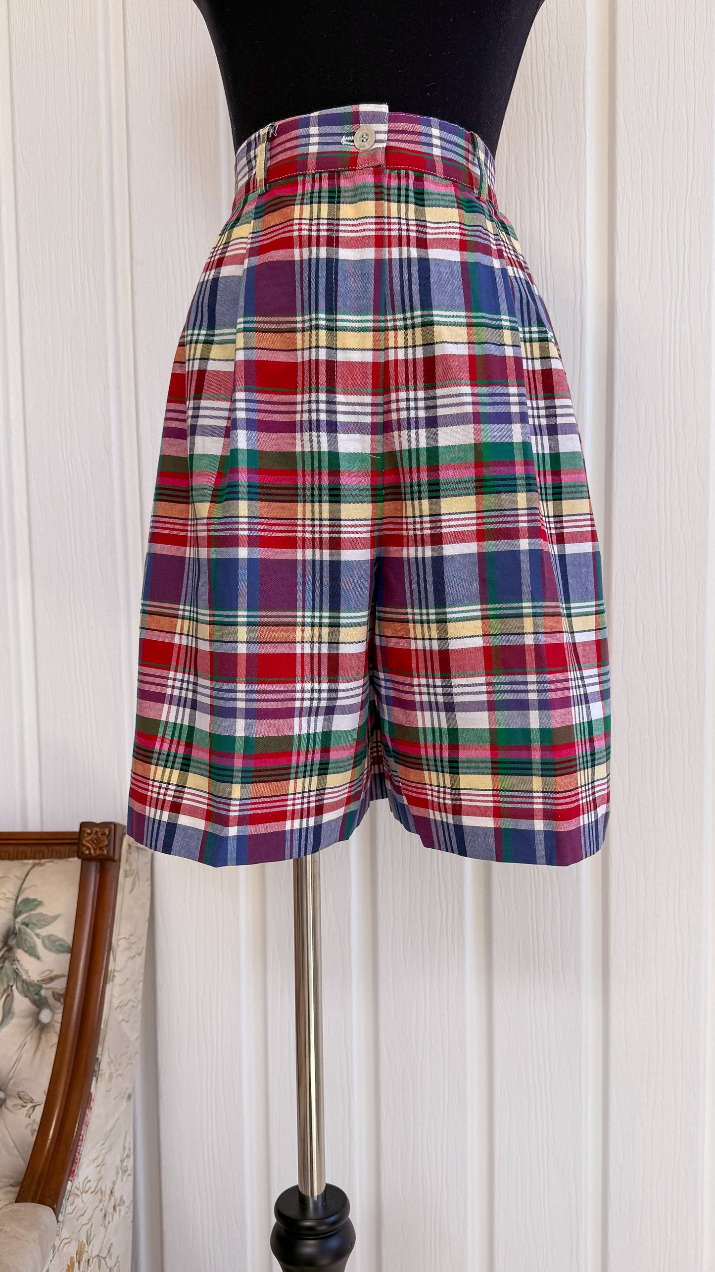 Red, blue and yellow checkered Bermuda shorts - medium