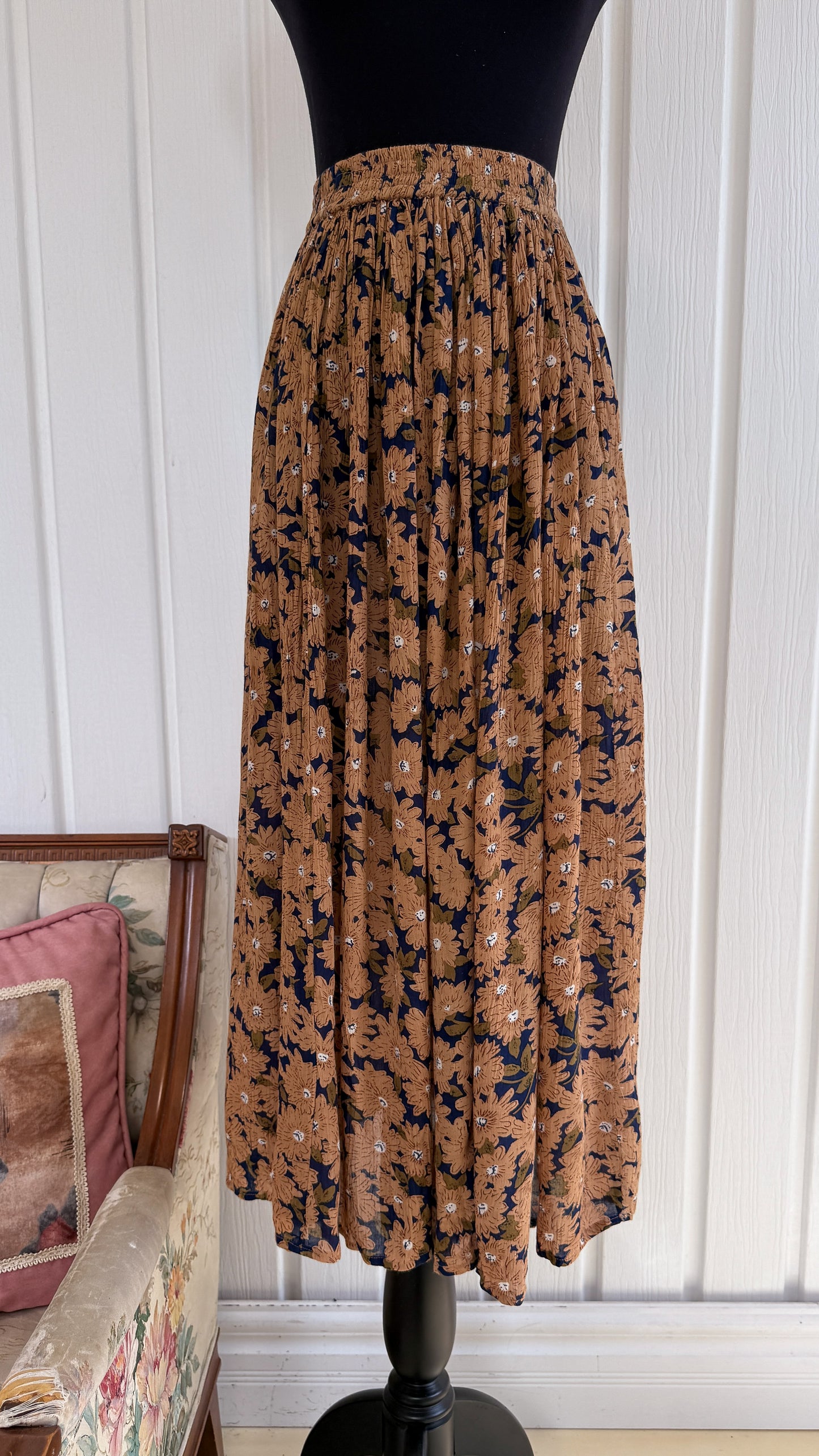 Jupe bleu fleurie beige- medium