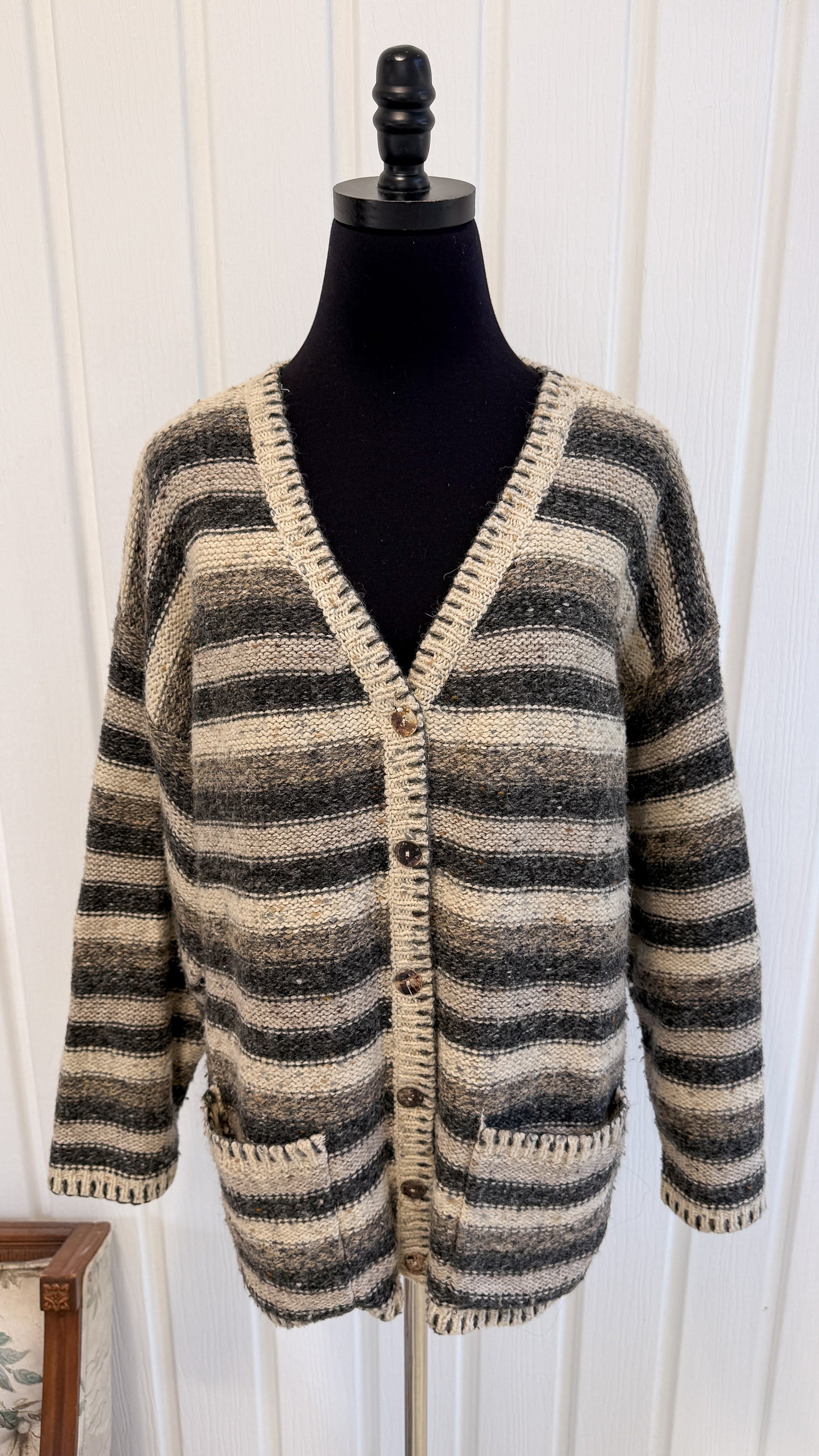 Cardigan tricot rayé beige et gris- medium