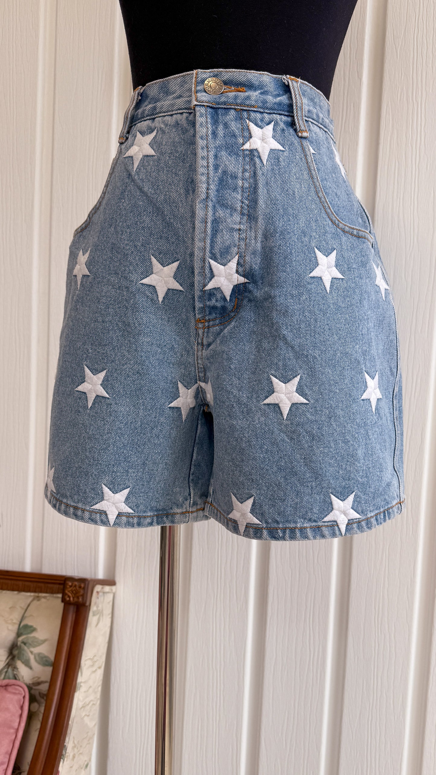 Shorts en jeans étoiles - small