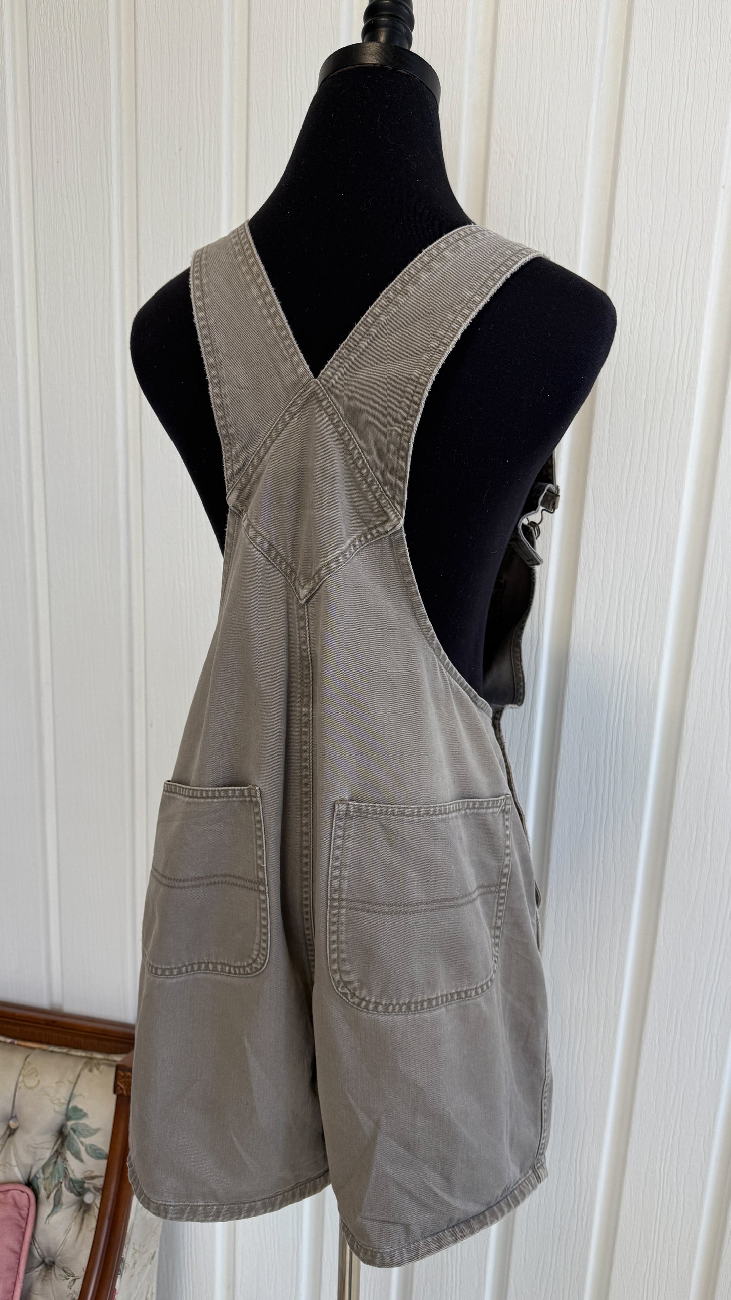 Salopette shorts en jeans grise- large