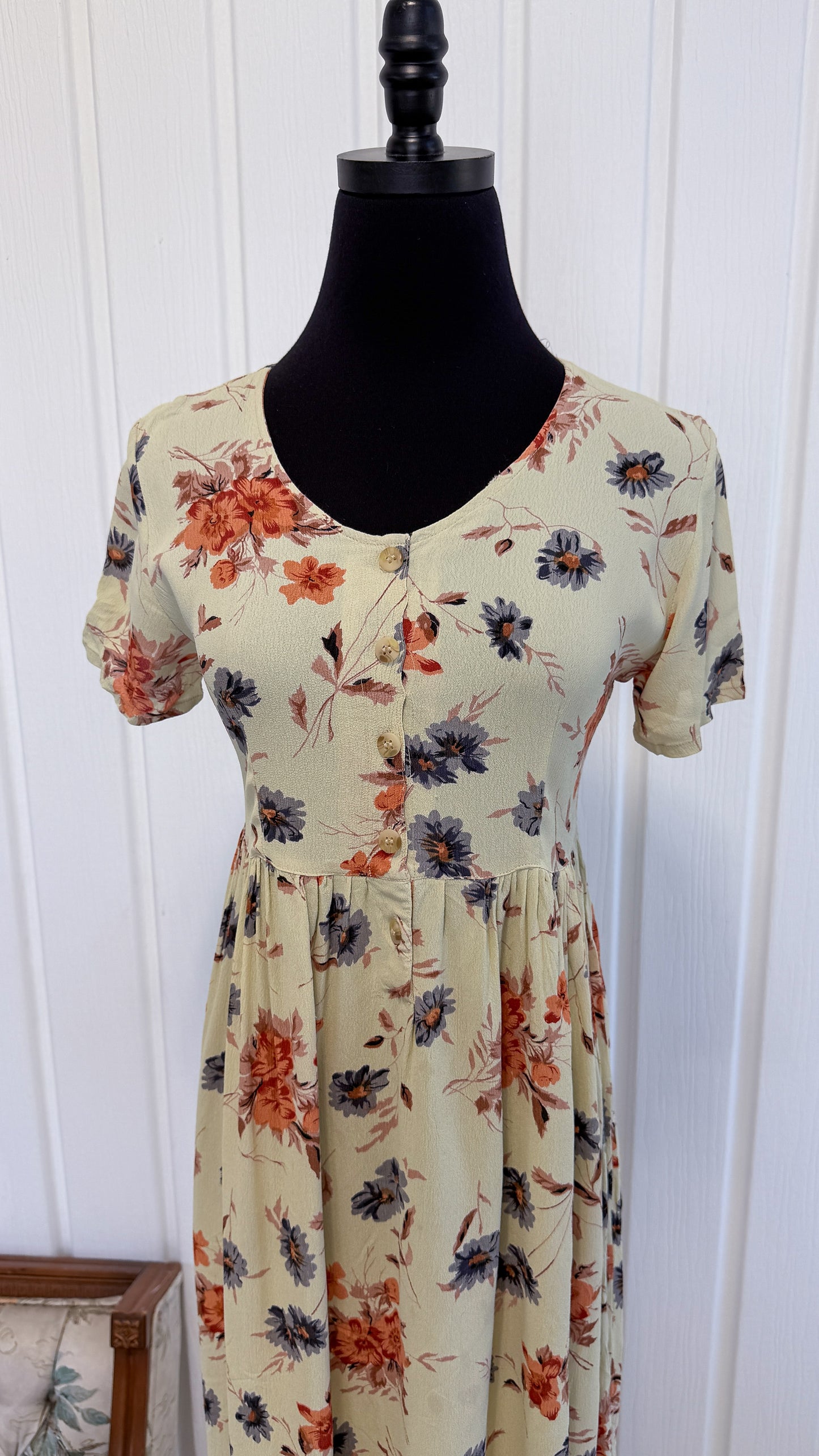 Robe beige fleurie - small