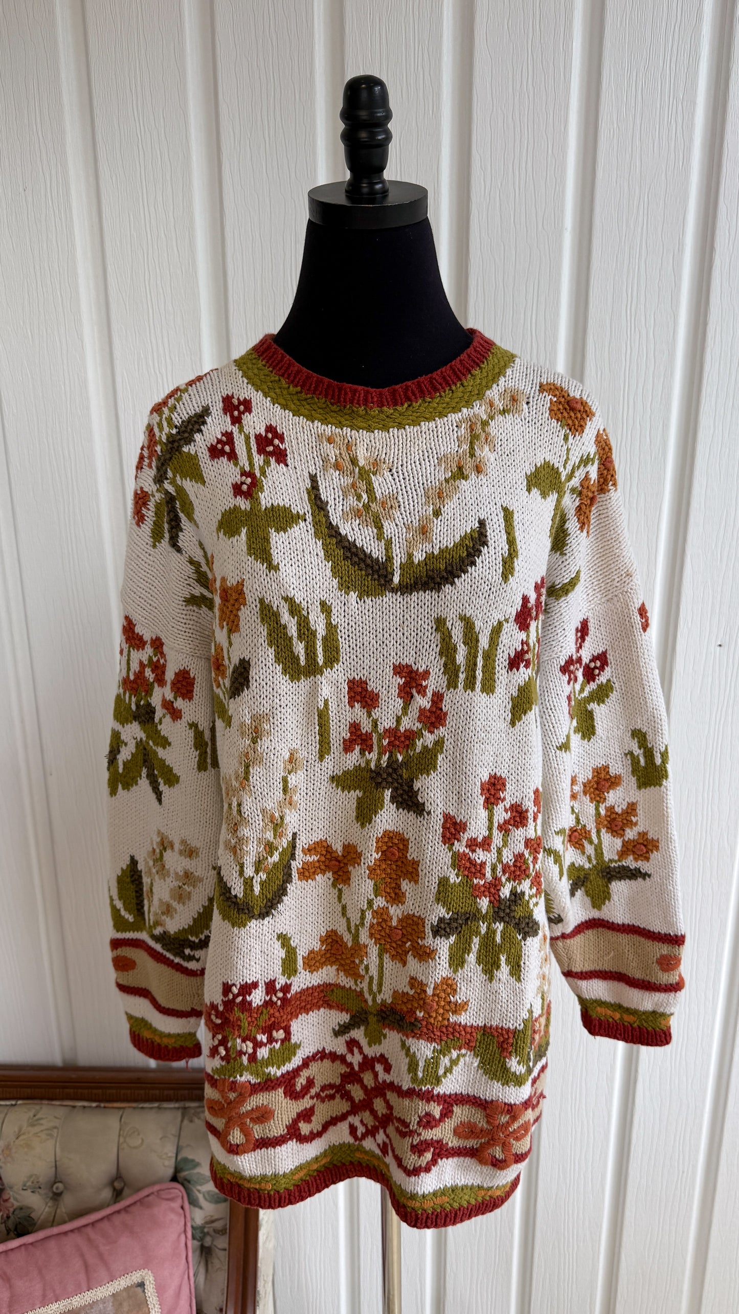 Chandail tricot beige motifs fleuris - large