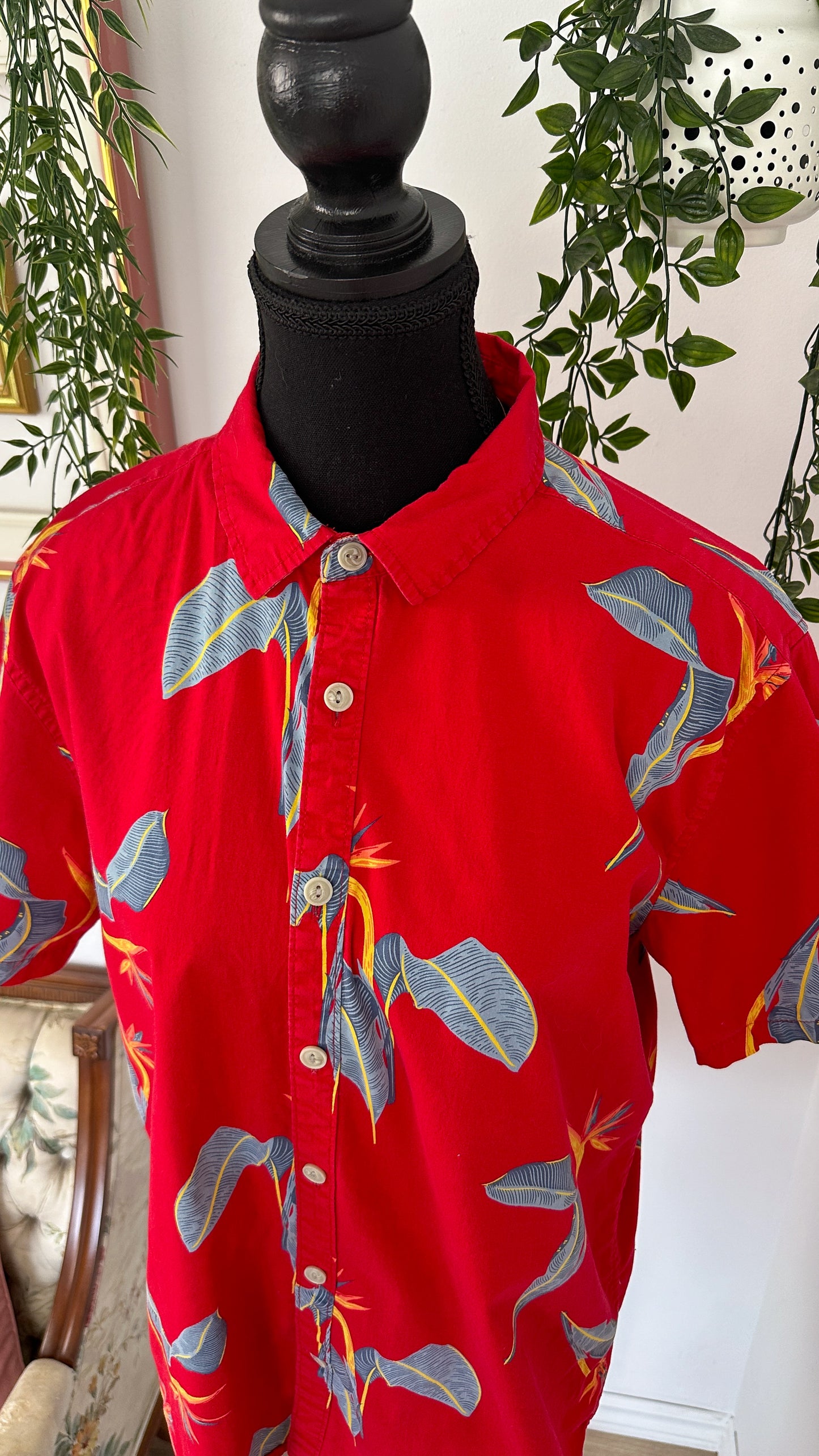 Red leaf pattern blouse - medium