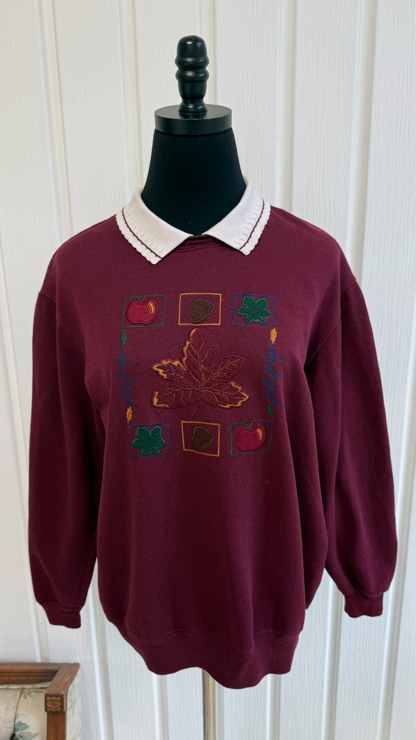 Chandail crewneck bourgogne feuilles- small