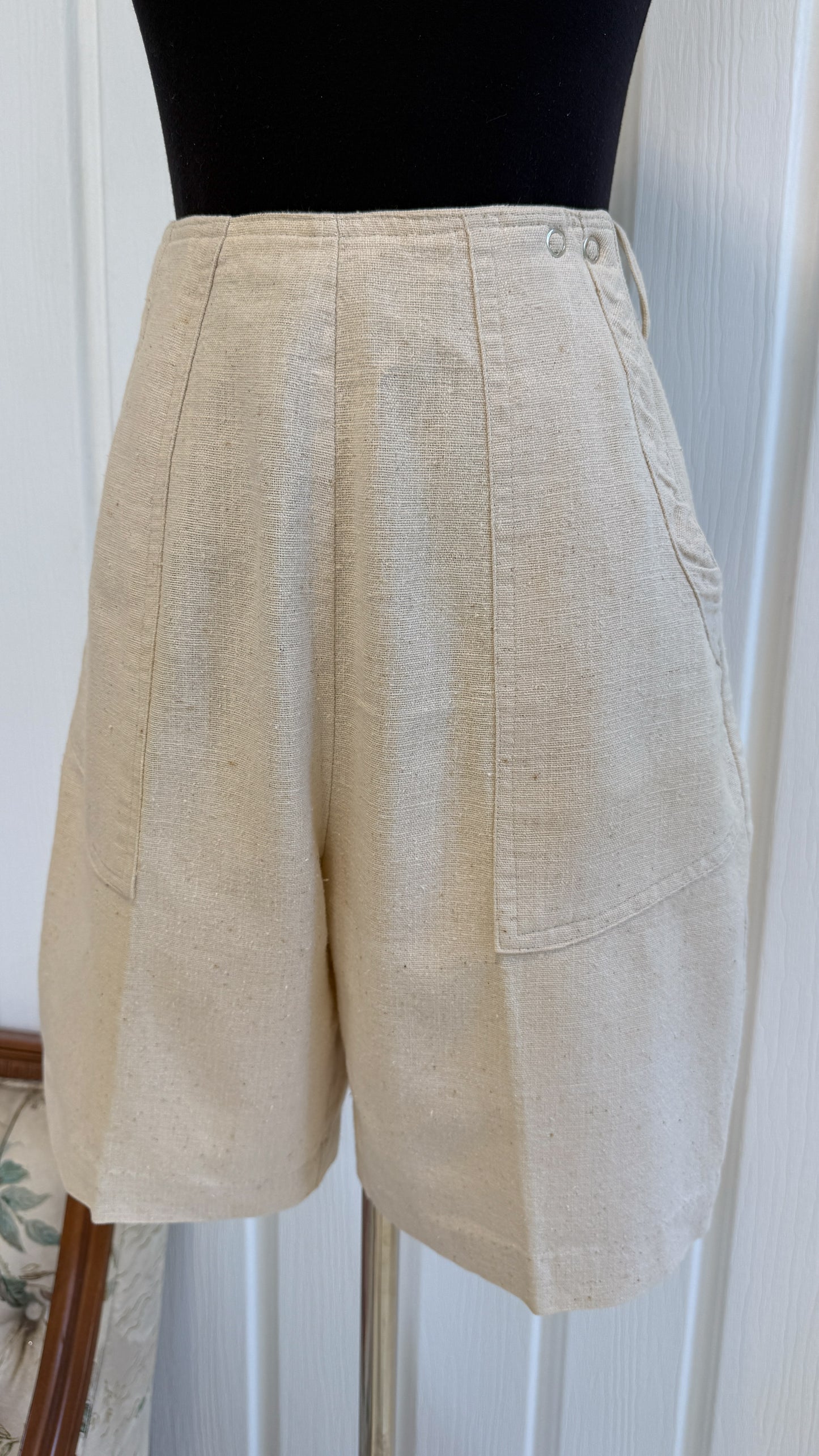Shorts beige à plis- small