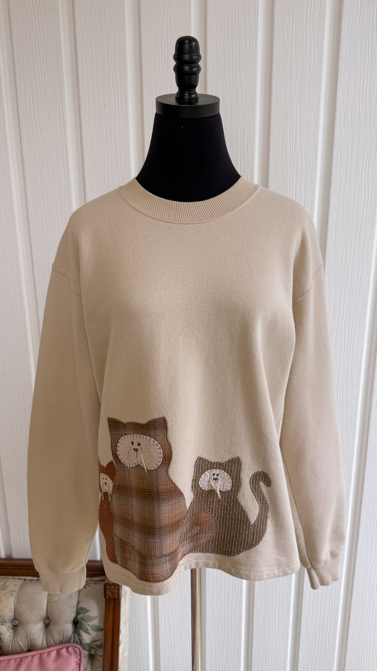 Chandail crewneck beige chats- small