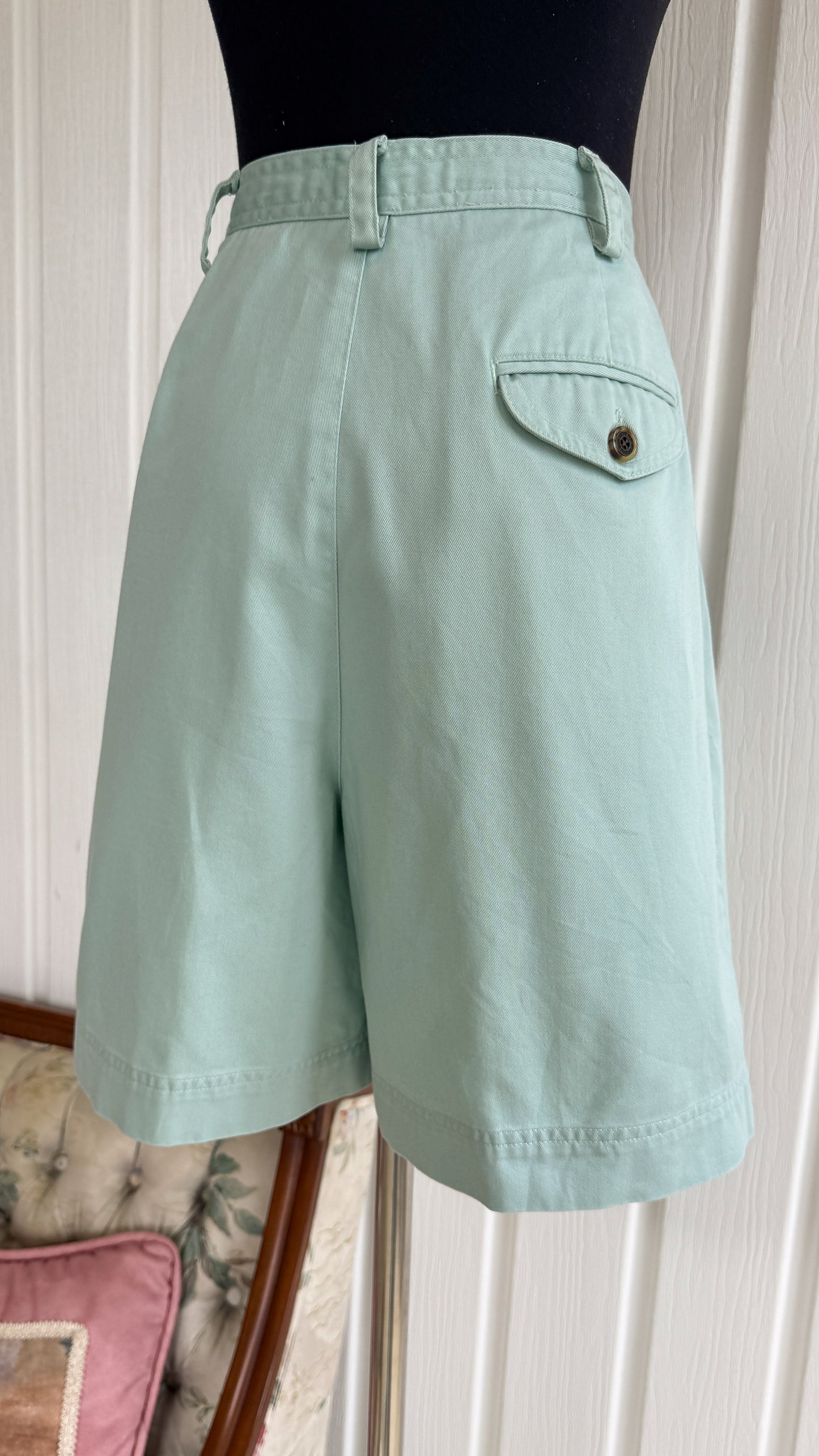 Mint green bermuda shorts - medium