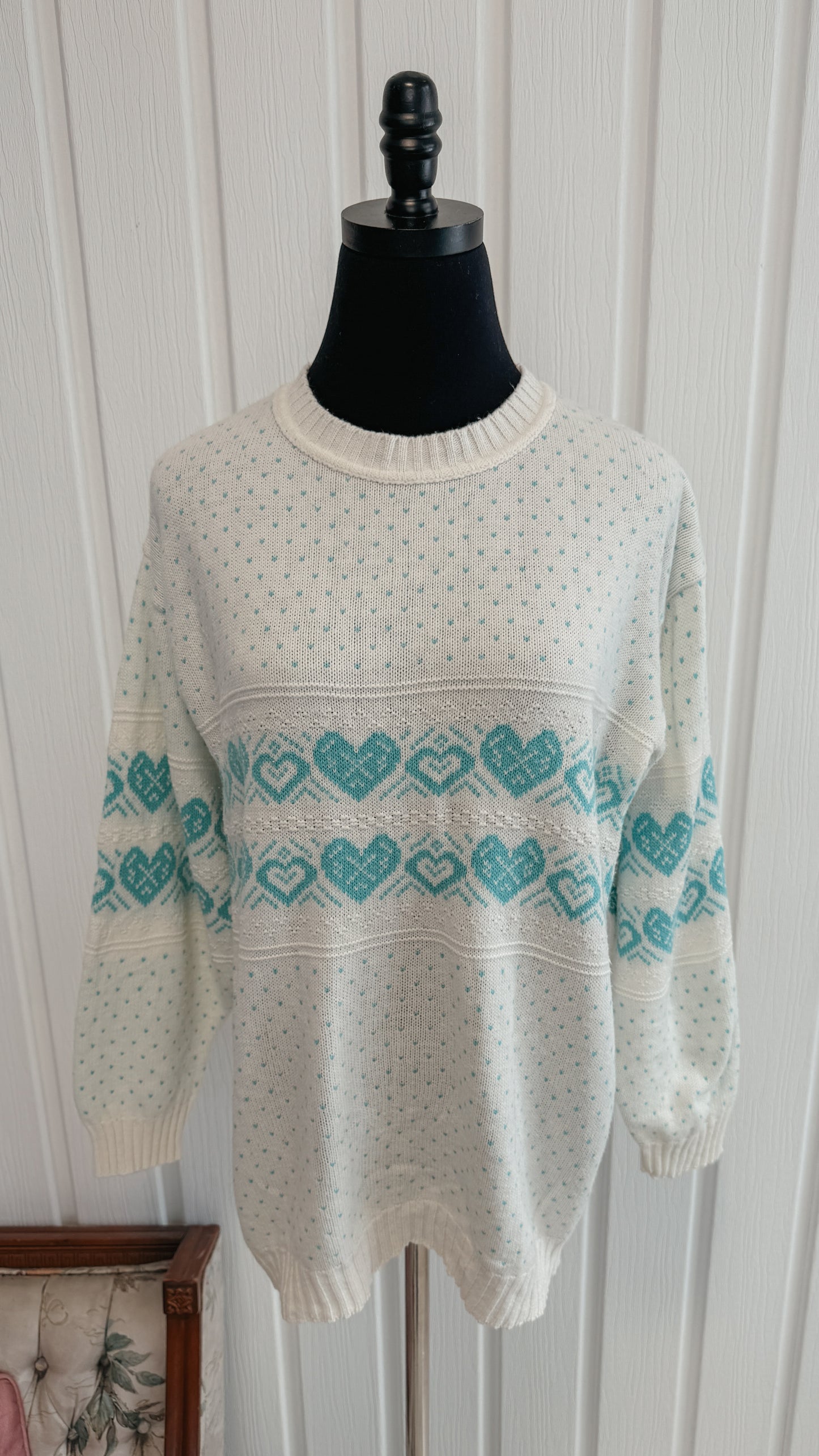 Chandail tricot blanc motifs coeurs- small