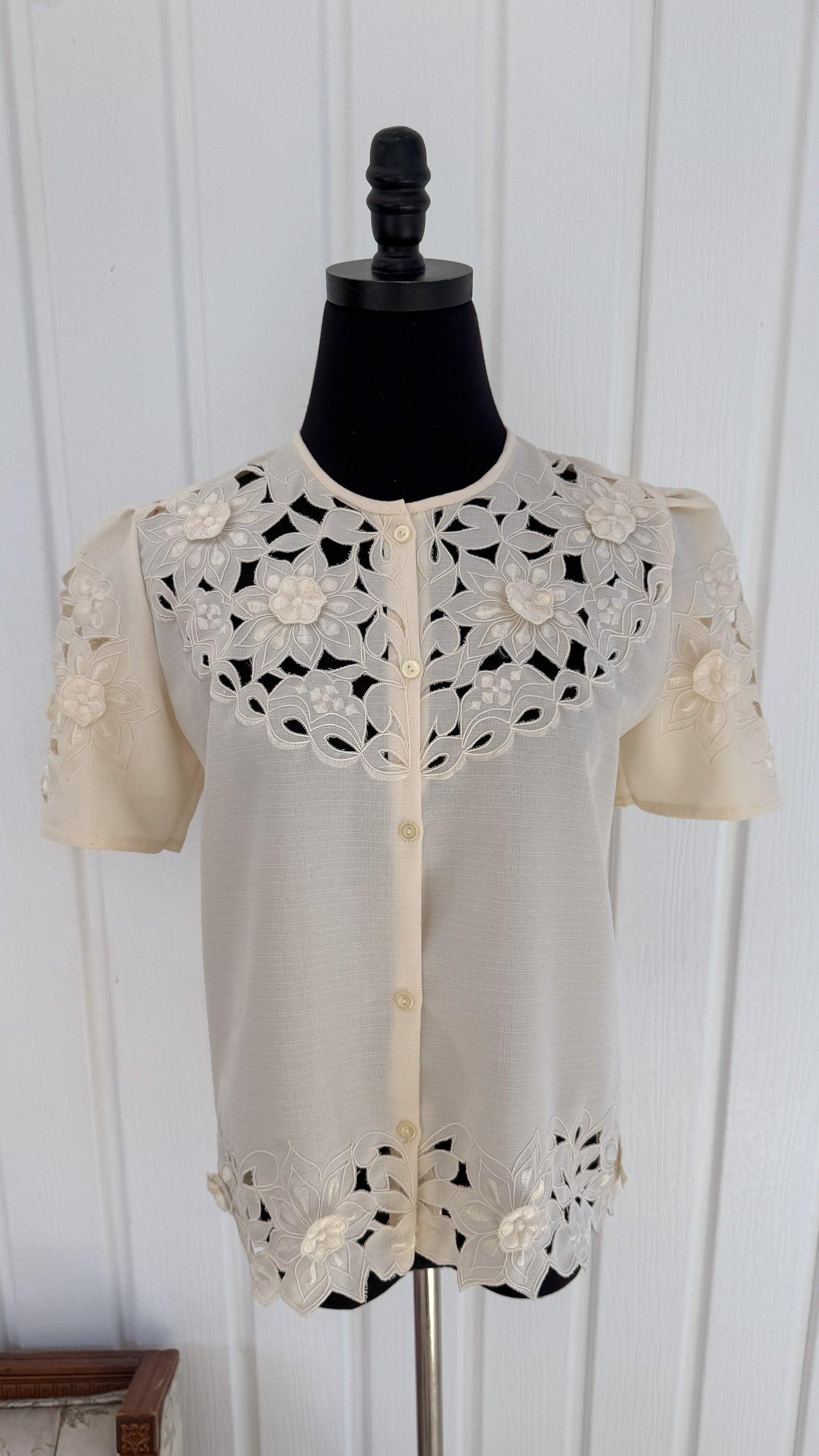 Chemisier beige manches courtes- small