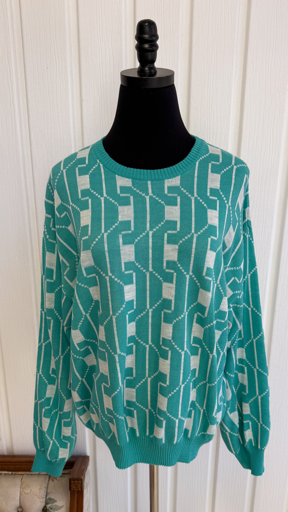 Chandail en tricot turquoise à motifs- medium