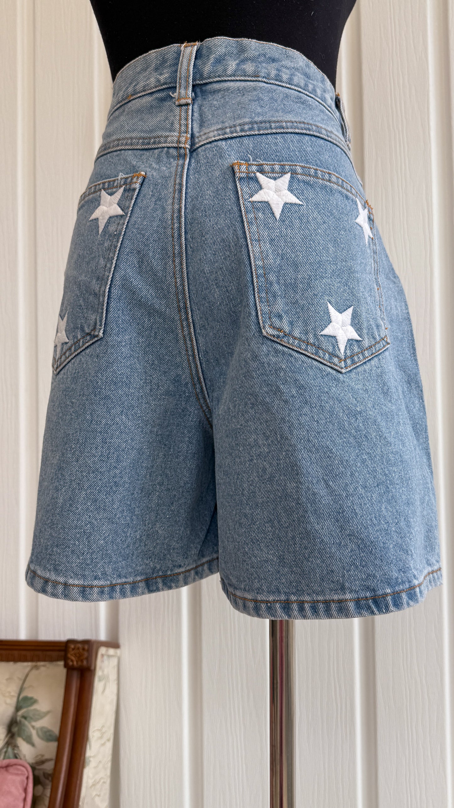 Shorts en jeans étoiles - small