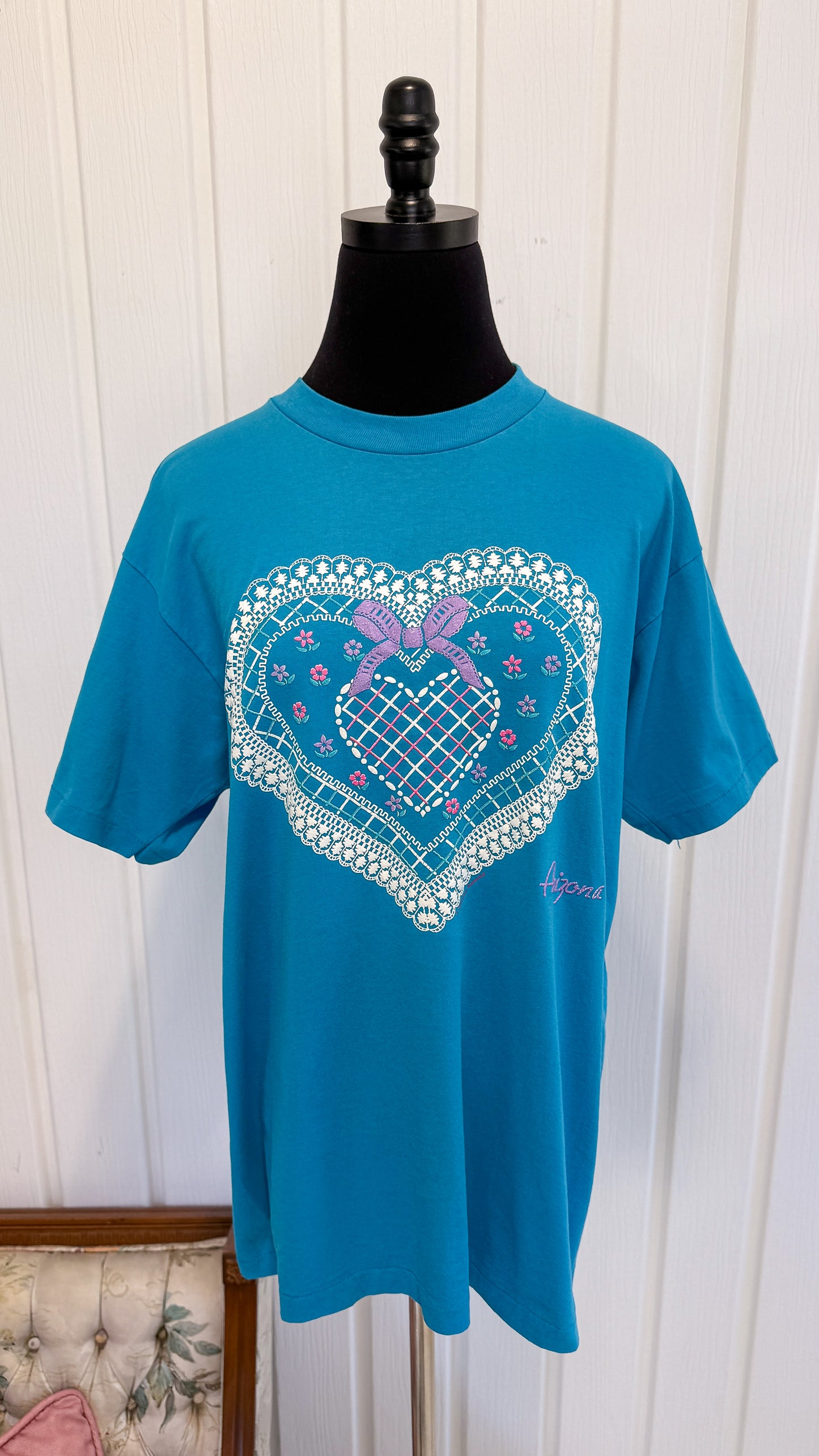 T-shirt bleu coeur en dentelle- medium