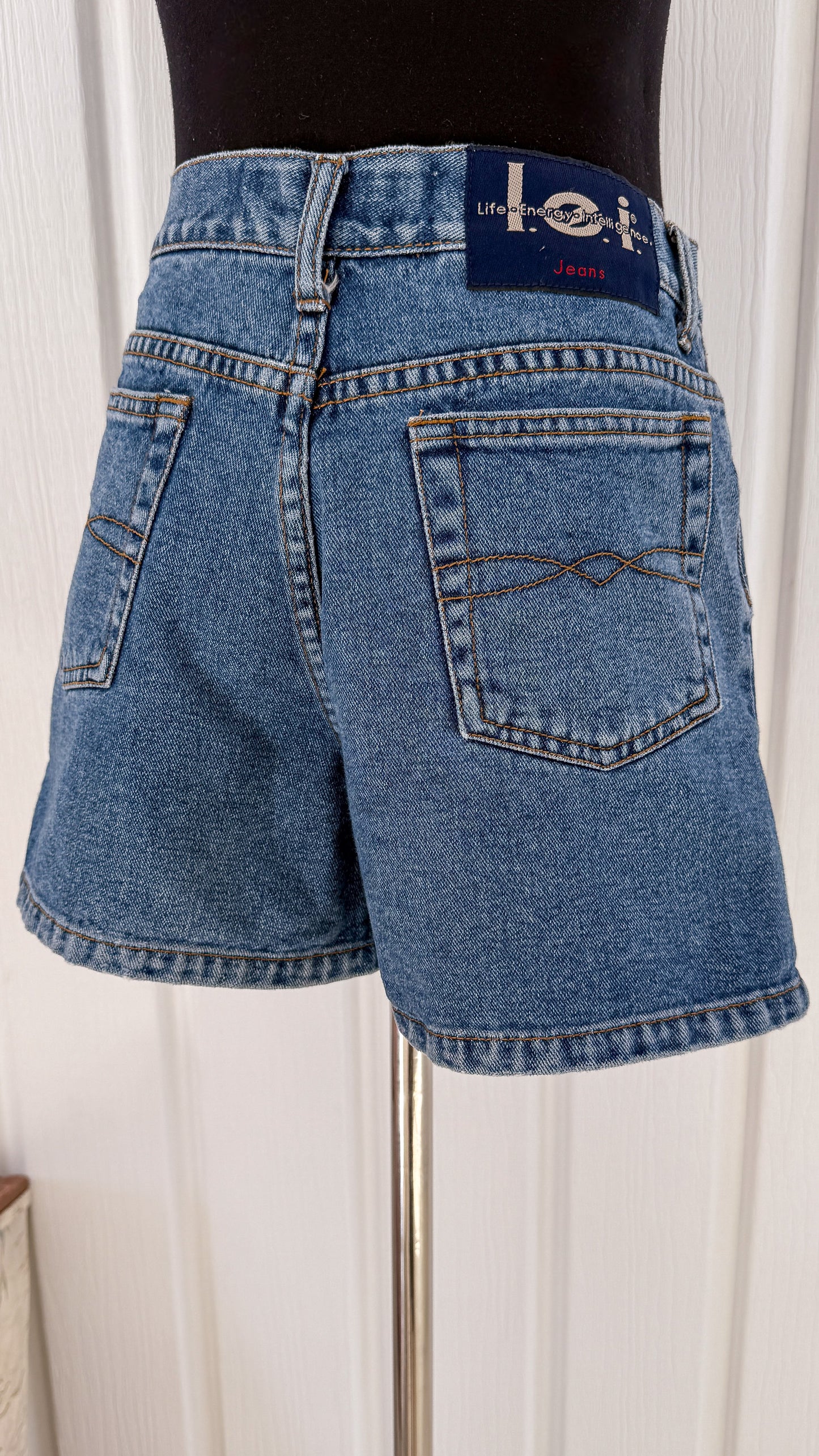 Shorts en jeans L.E.I- small