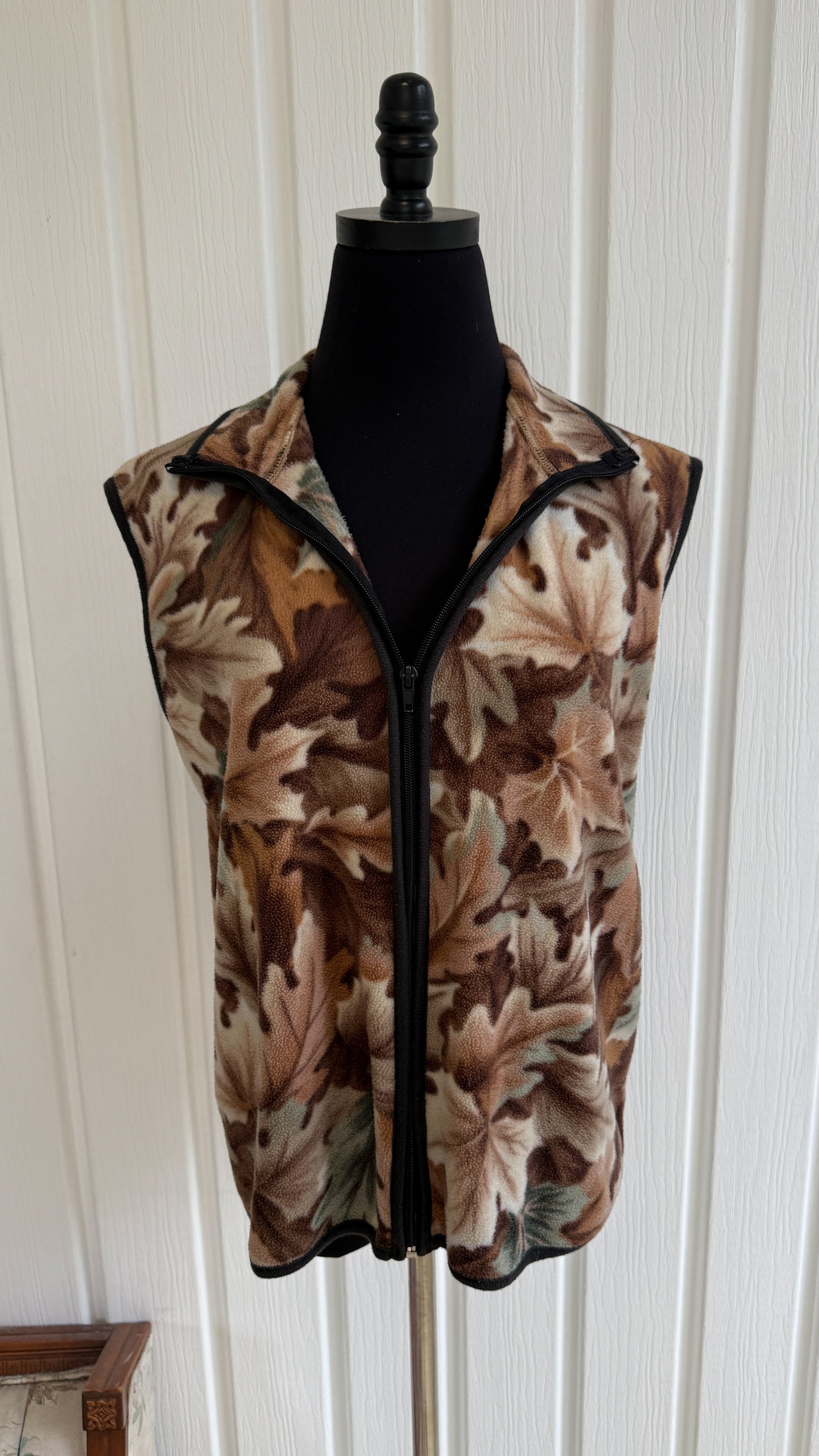 Veste sans manches en polar feuilles- medium