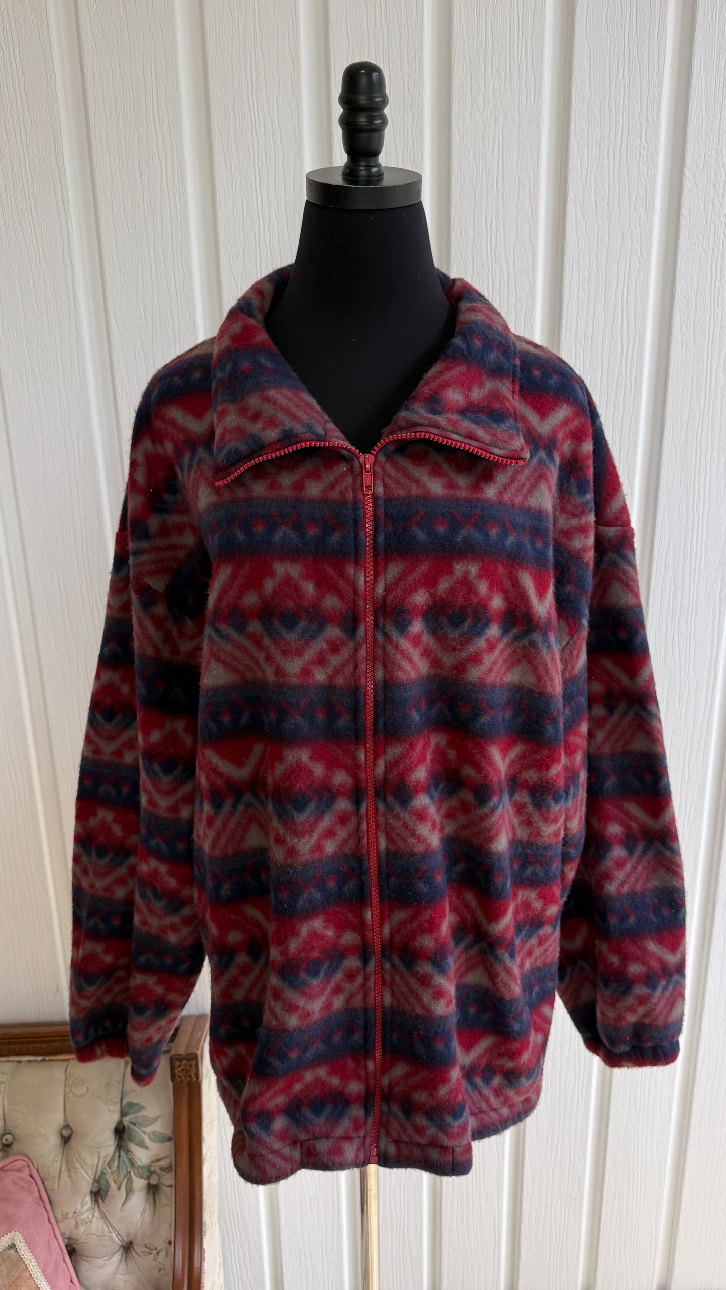 Veste en polar rouge,bleu et gris- x-large