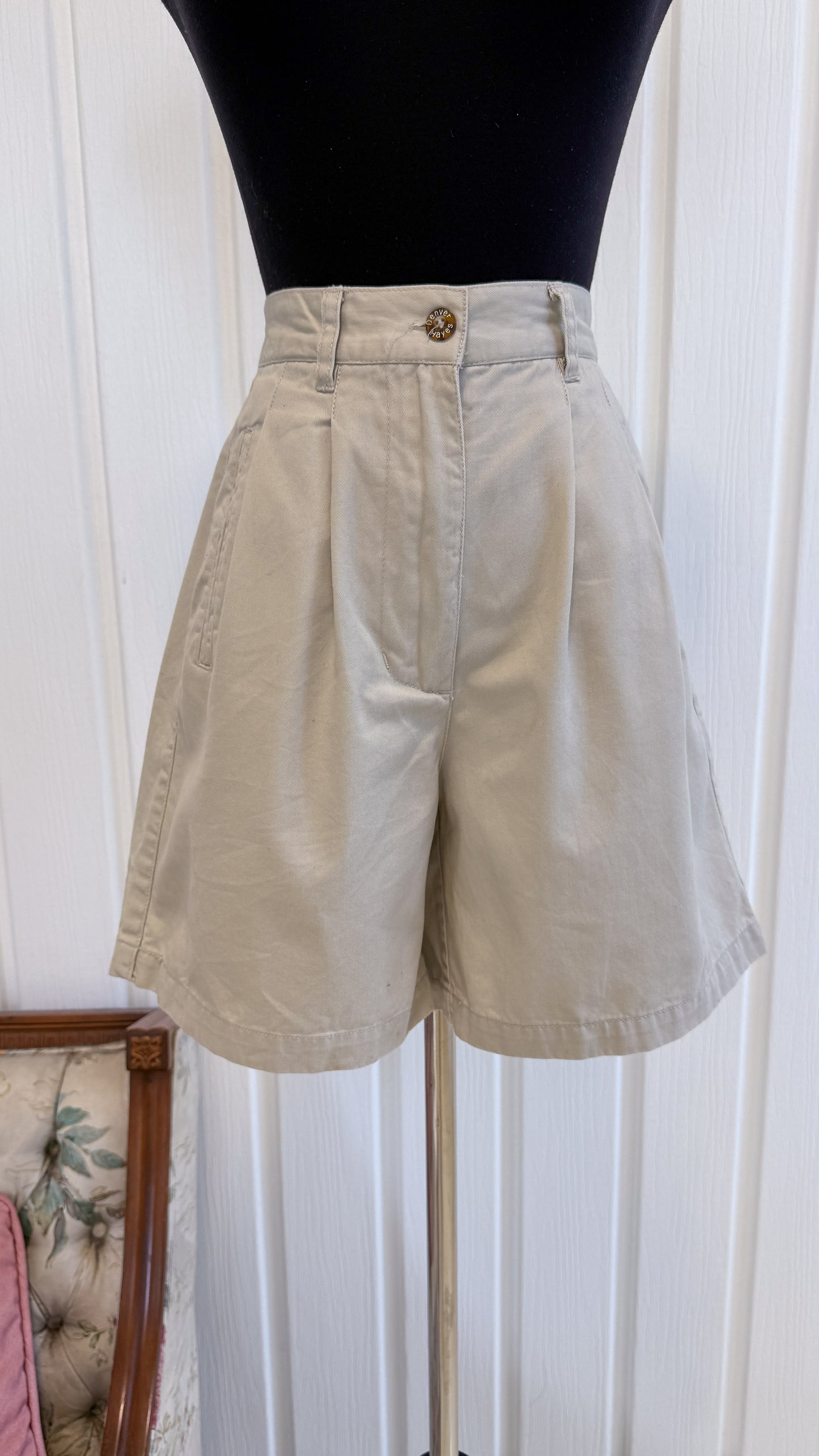 Shorts beige à plis- small