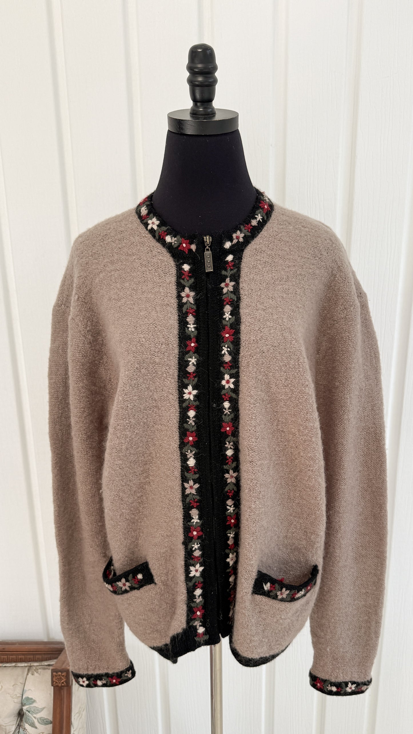 Veste en tricot beige fleuris- large