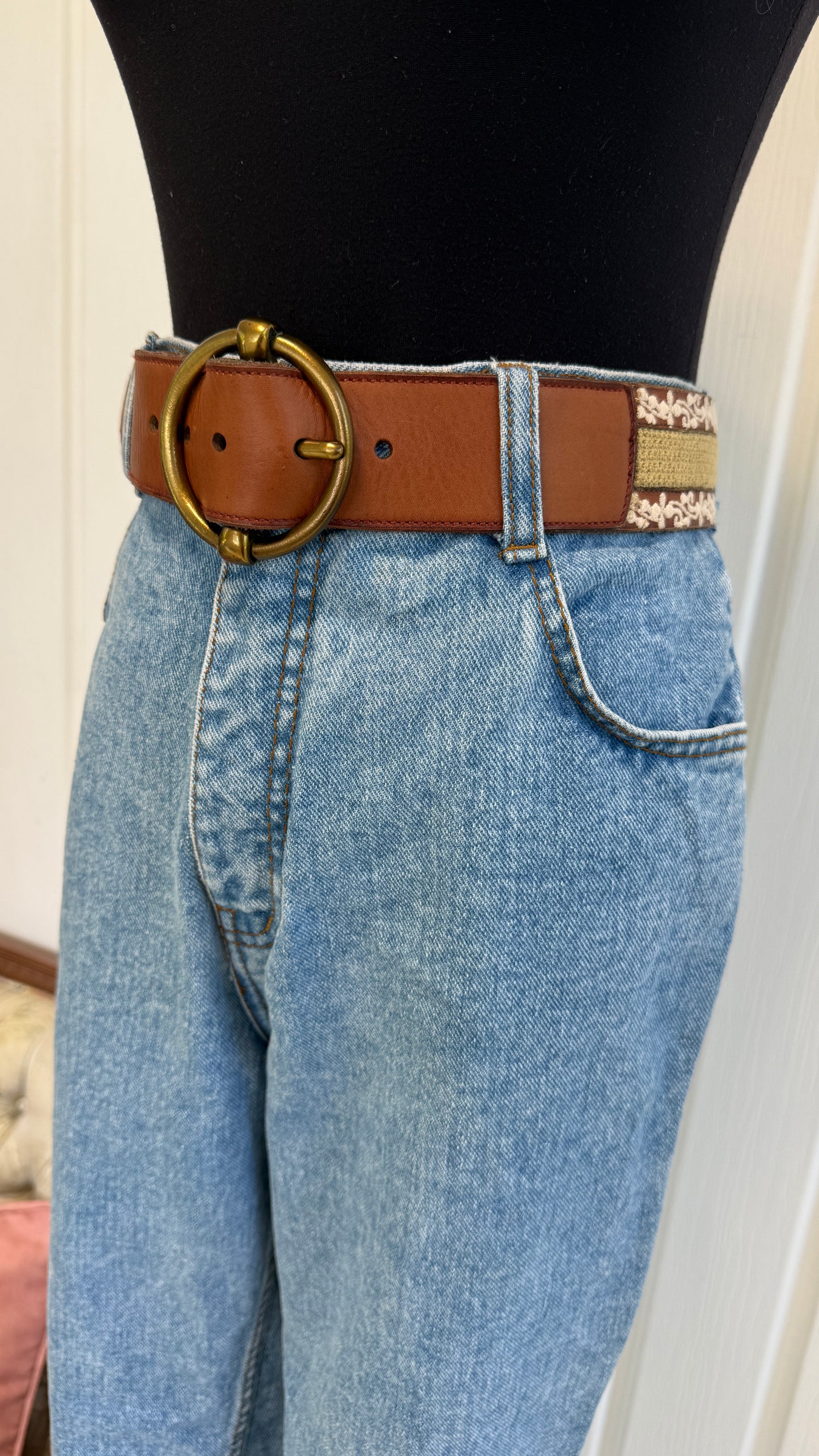 Ceinture en cuir à broderies- x-large/large