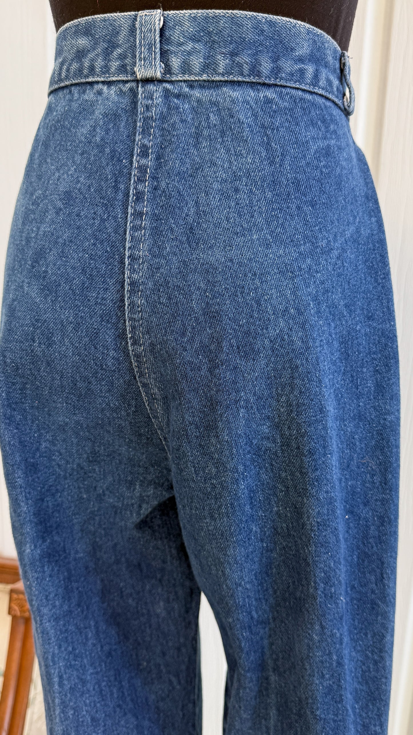 Jeans bleu à plis Hallori- small