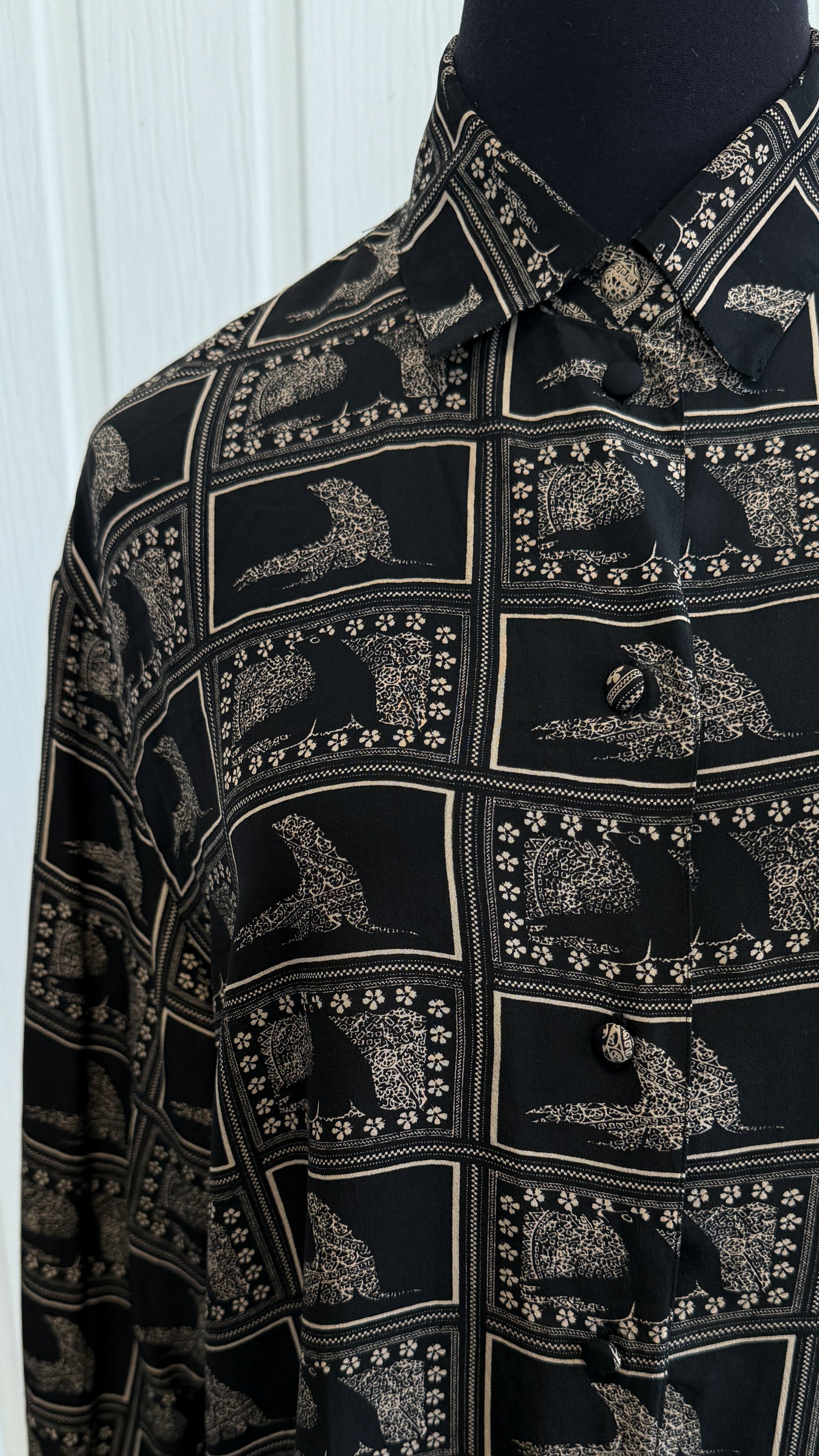 Chemisier noir motifs phoques - medium