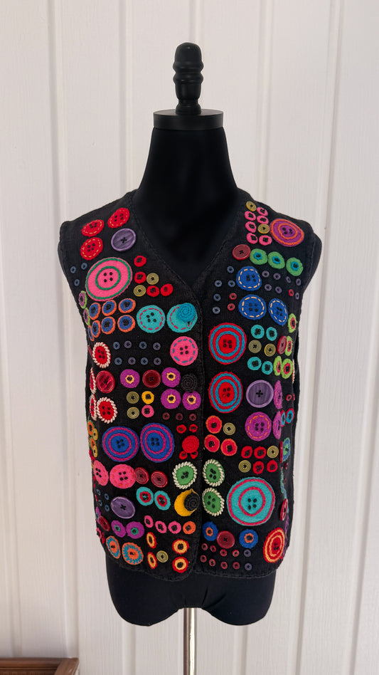 Veste sans manche en tricot noir motifs boutons- small