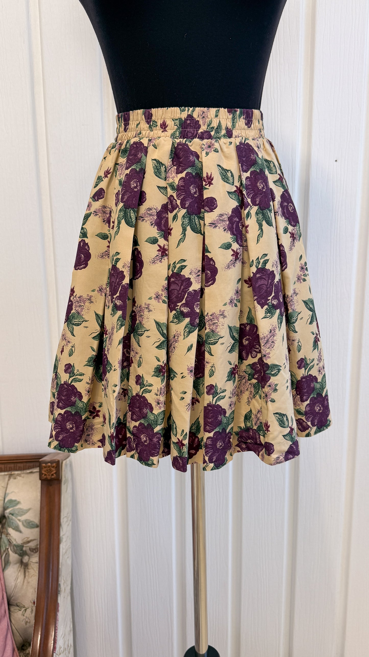 Jupe beige fleuris mauve- small