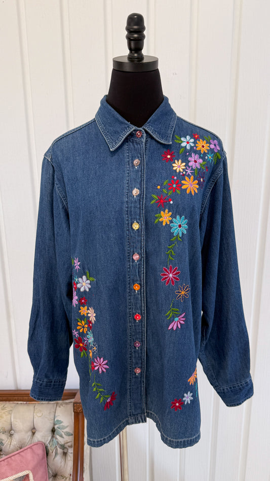 Chemisier en denim broderies fleuries- medium