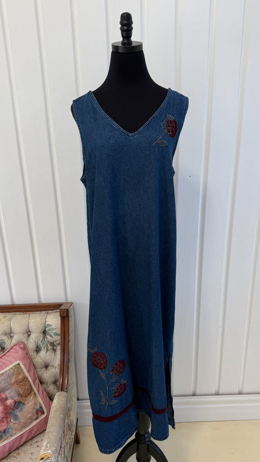 Robe en jeans brodée fleurie- large