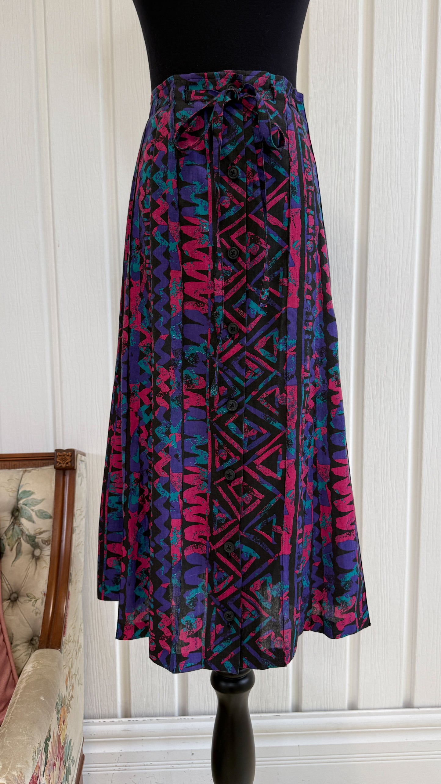 Jupe noir motifs retros- medium