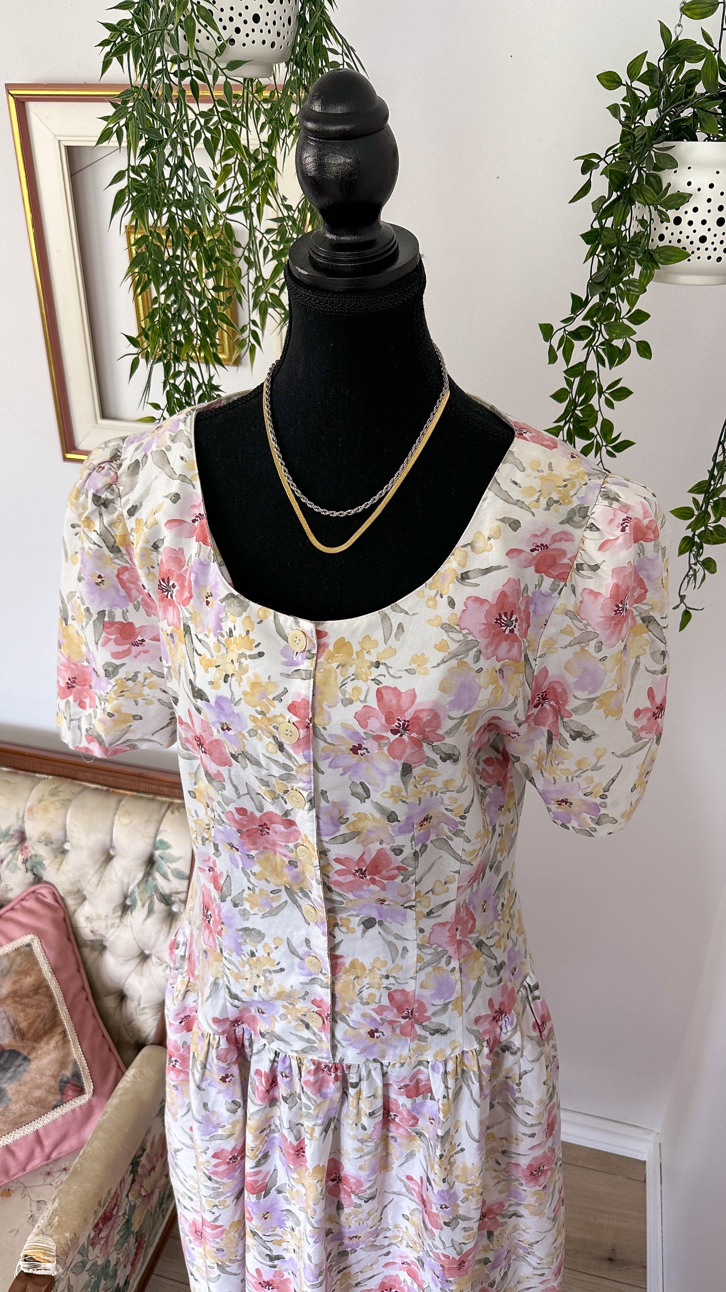 Robe blanche fleurie pastelle- large