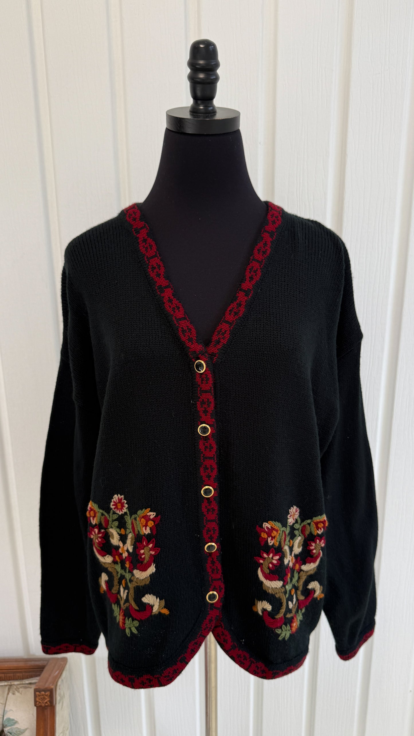 Cardigan tricot noir fleuris rouge- x-large
