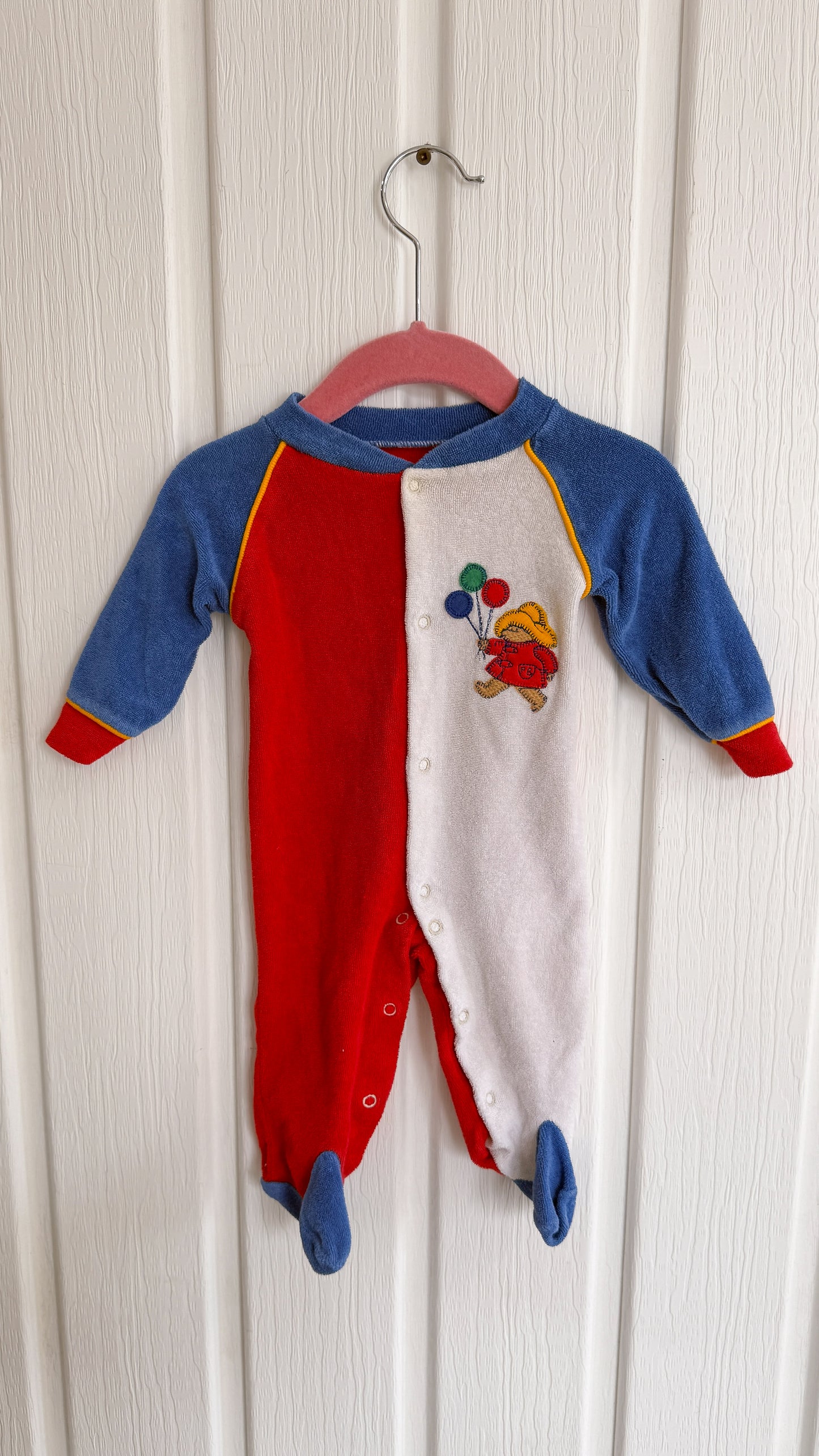 Children - bear pajamas and balloons - 3 months