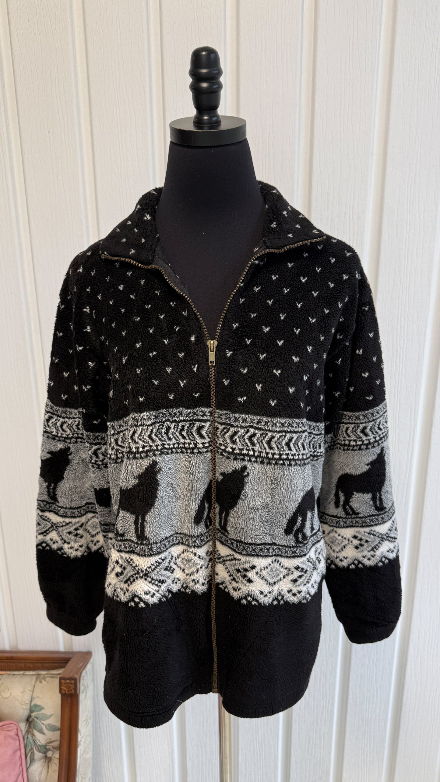Veste en polar noir motifs loups- small