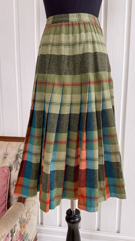 Green plaid wool skirt - small