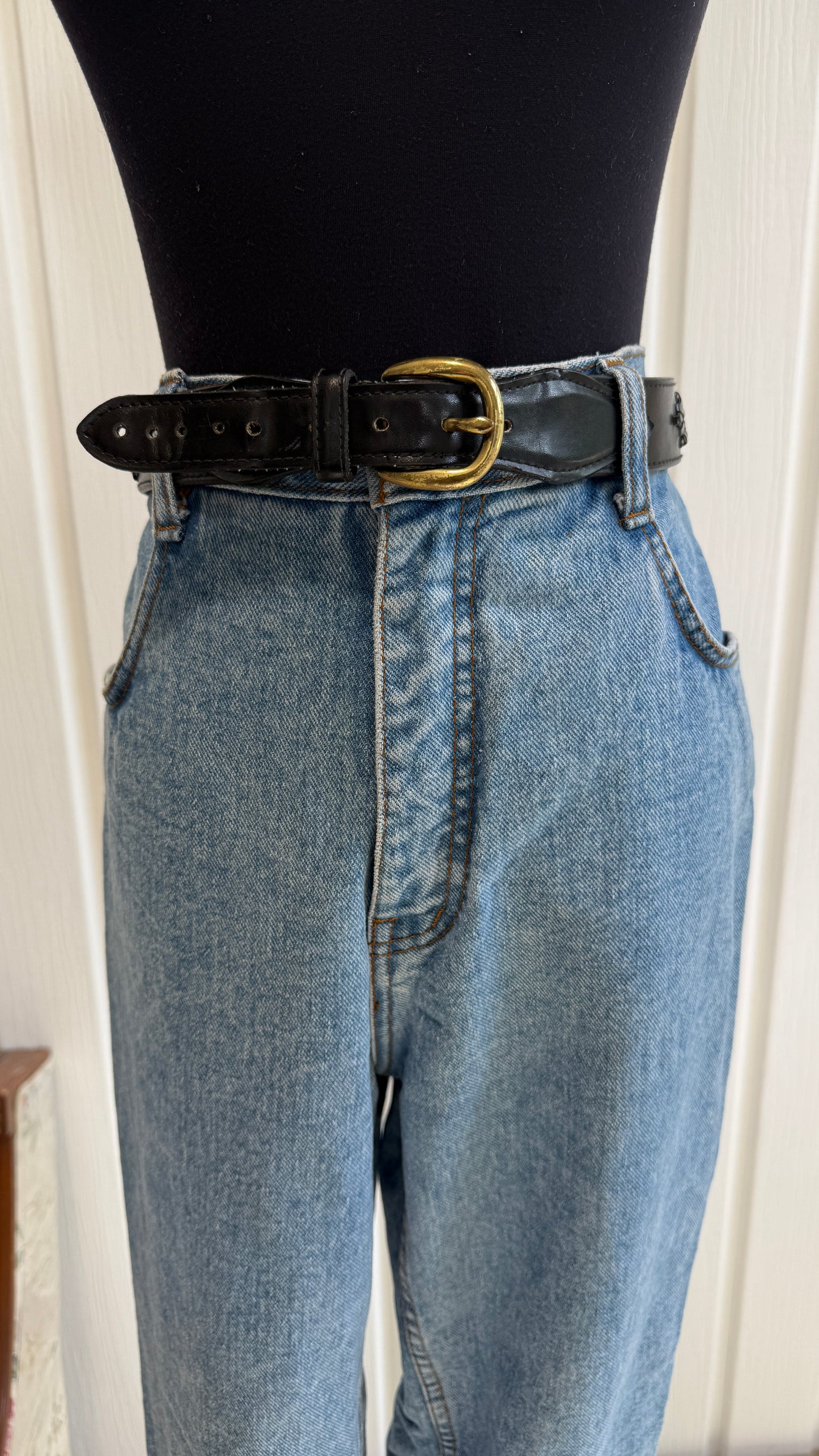 Ceinture en cuir noir tressée- medium