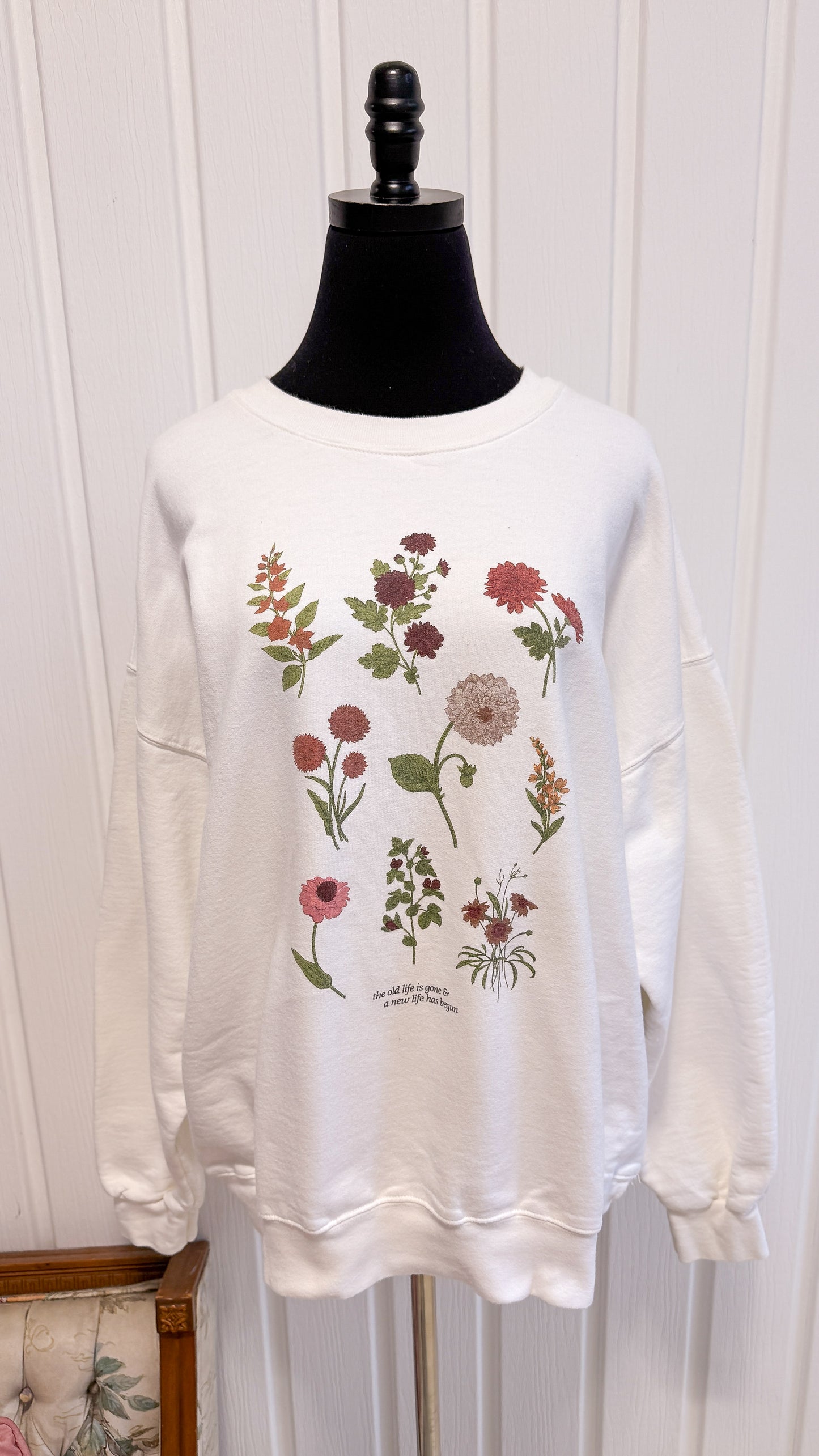 Chandail crewneck blanc fleuris- x-large